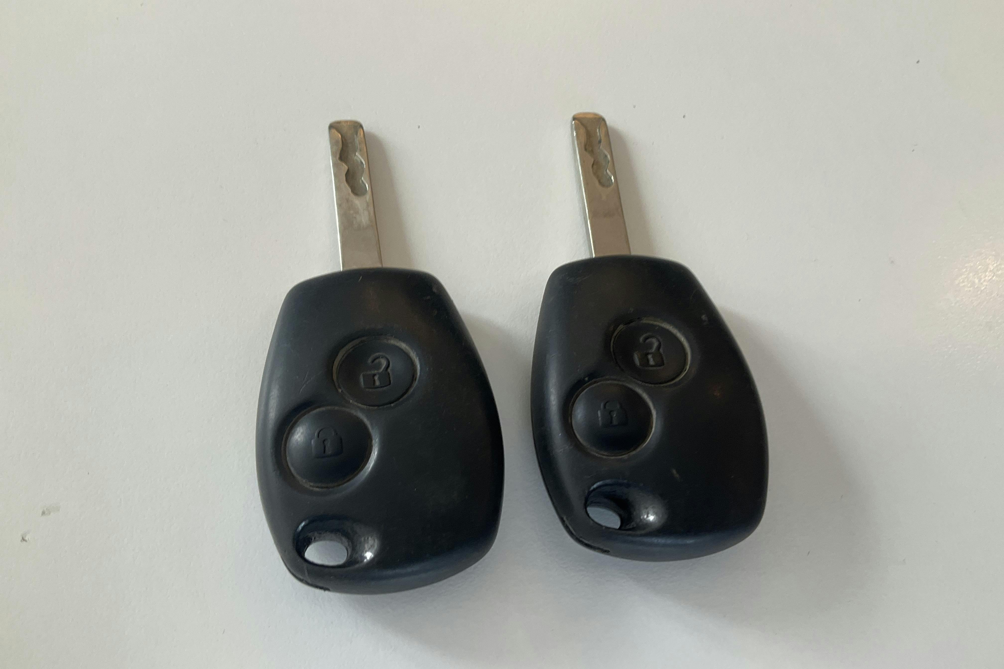 Esitlusfoto 14 aadressil 14: Renault Master 2.3 dCi FAP 2WD (170hk) - 210 640 km - Automaatne - kollane - 2018