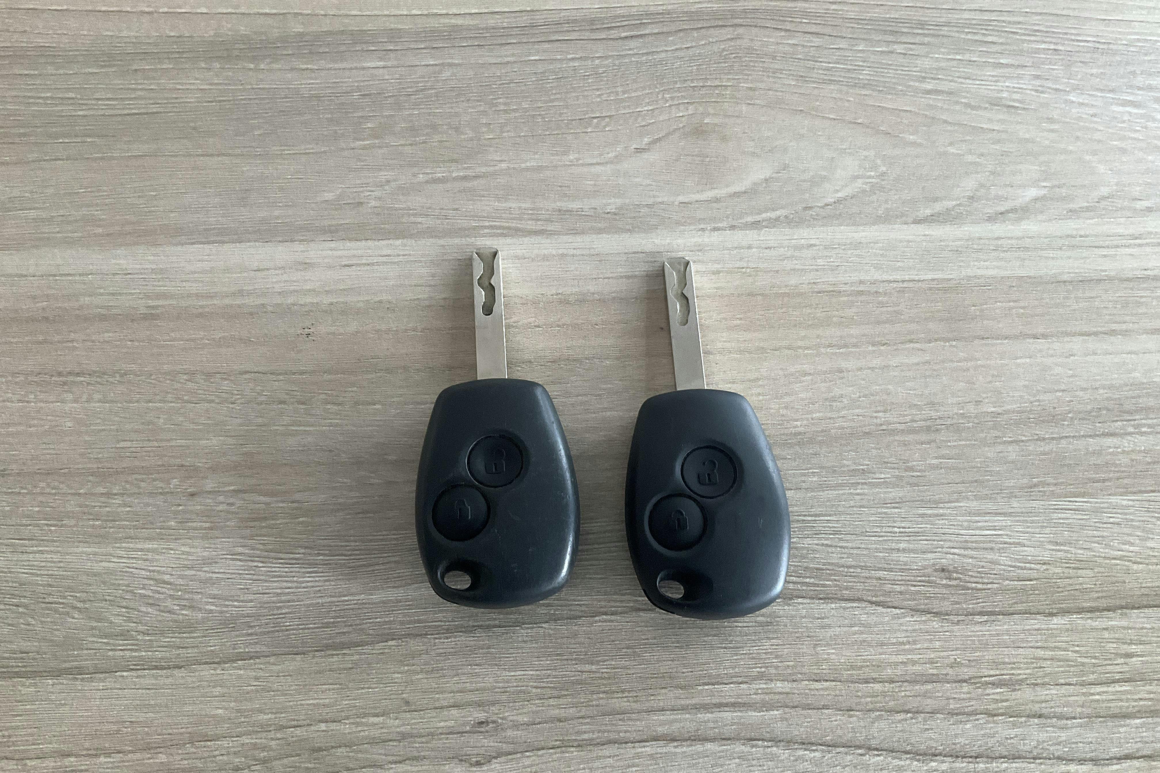 Presentationsfoto 15 av 15: Renault Kangoo Z.E 33 kWh Maxi Passenger (60hk) - 3 565 mil - Automat - vit - 2019