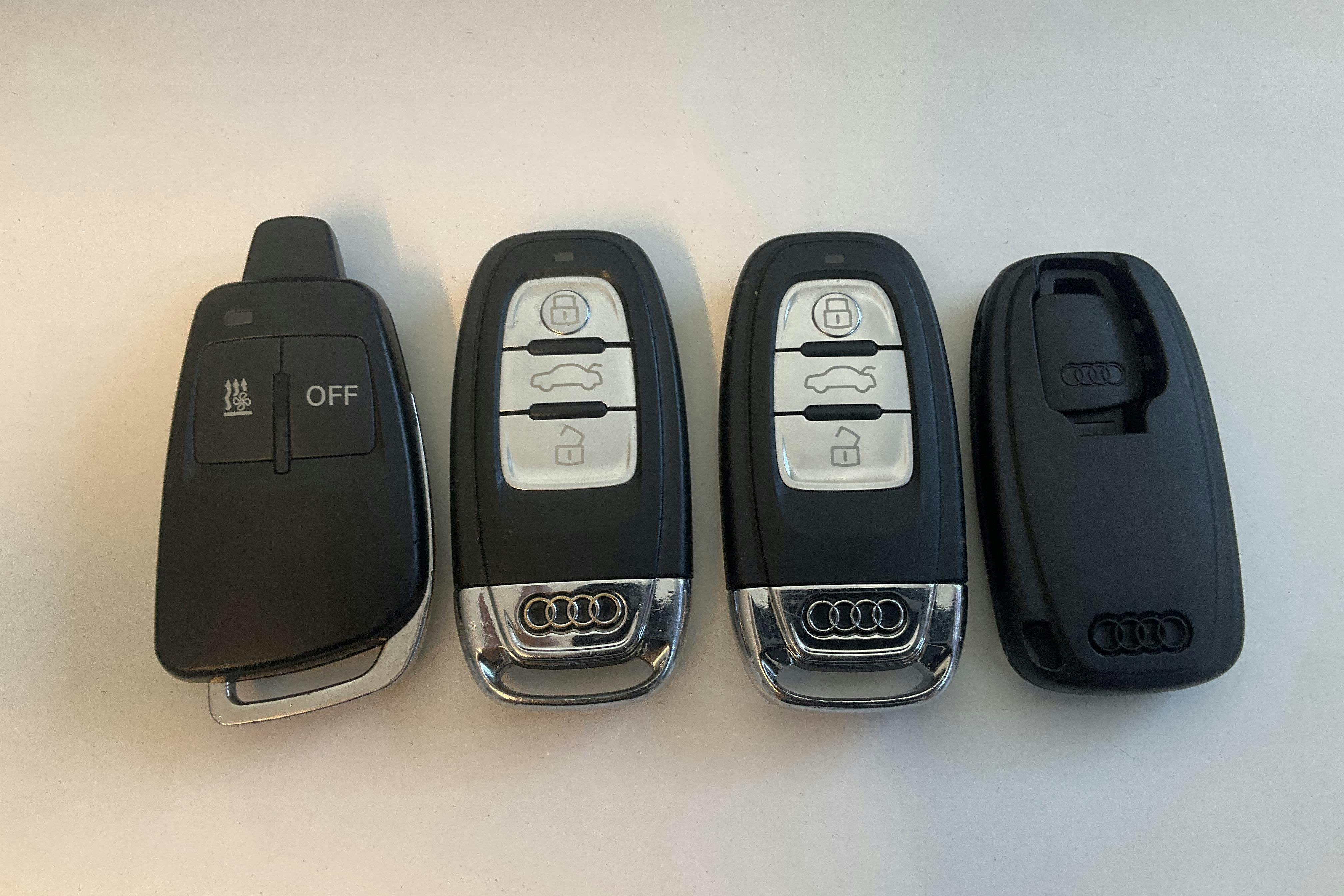 Presentationsfoto 17 av 17: Audi A4 2.0 TDI Avant quattro (177hk) - 9 598 mil - Automat - silver - 2014