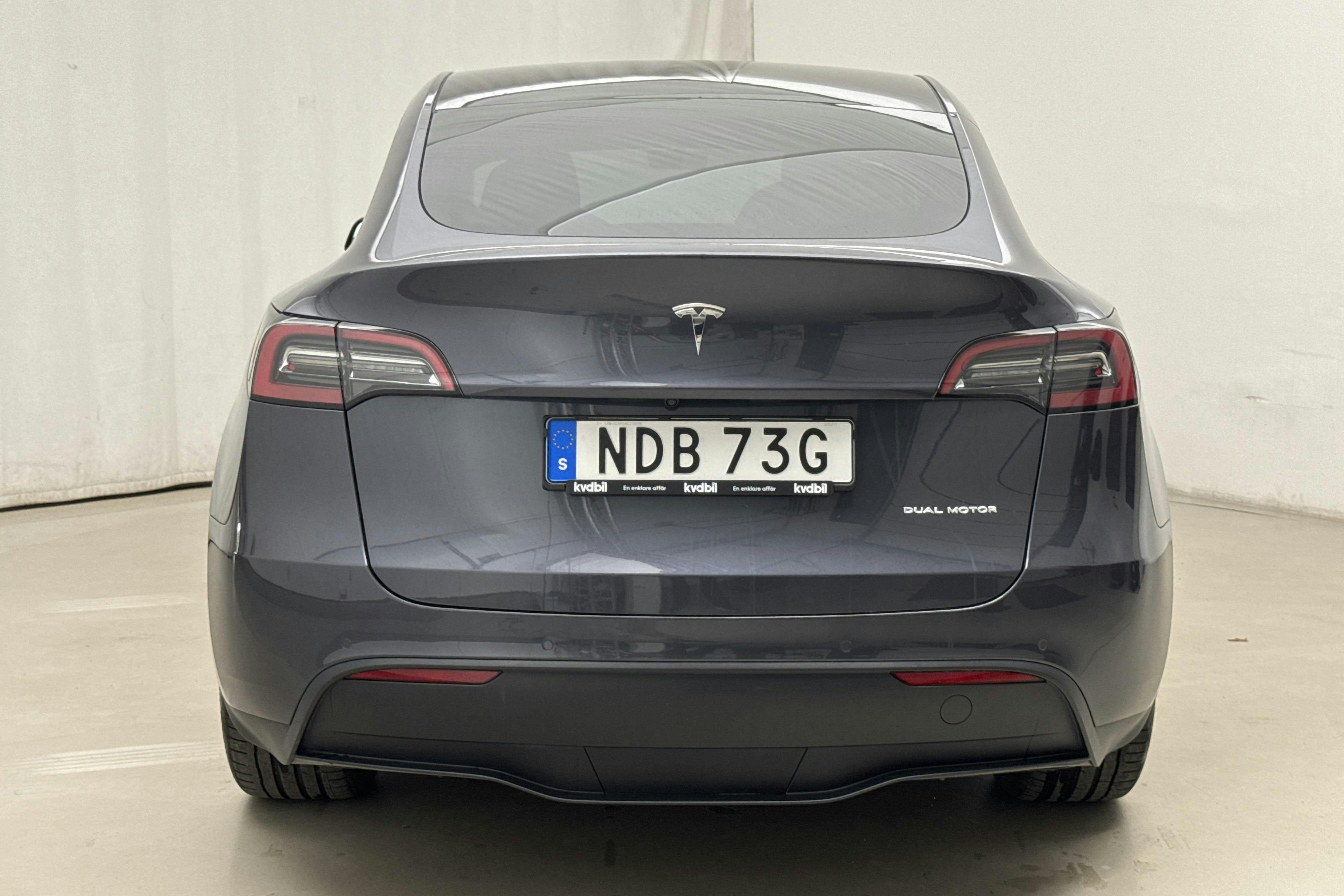 Tesla Model Y Long Range Dual Motor AWD - 46 020 km - Automatic - gray - 2022