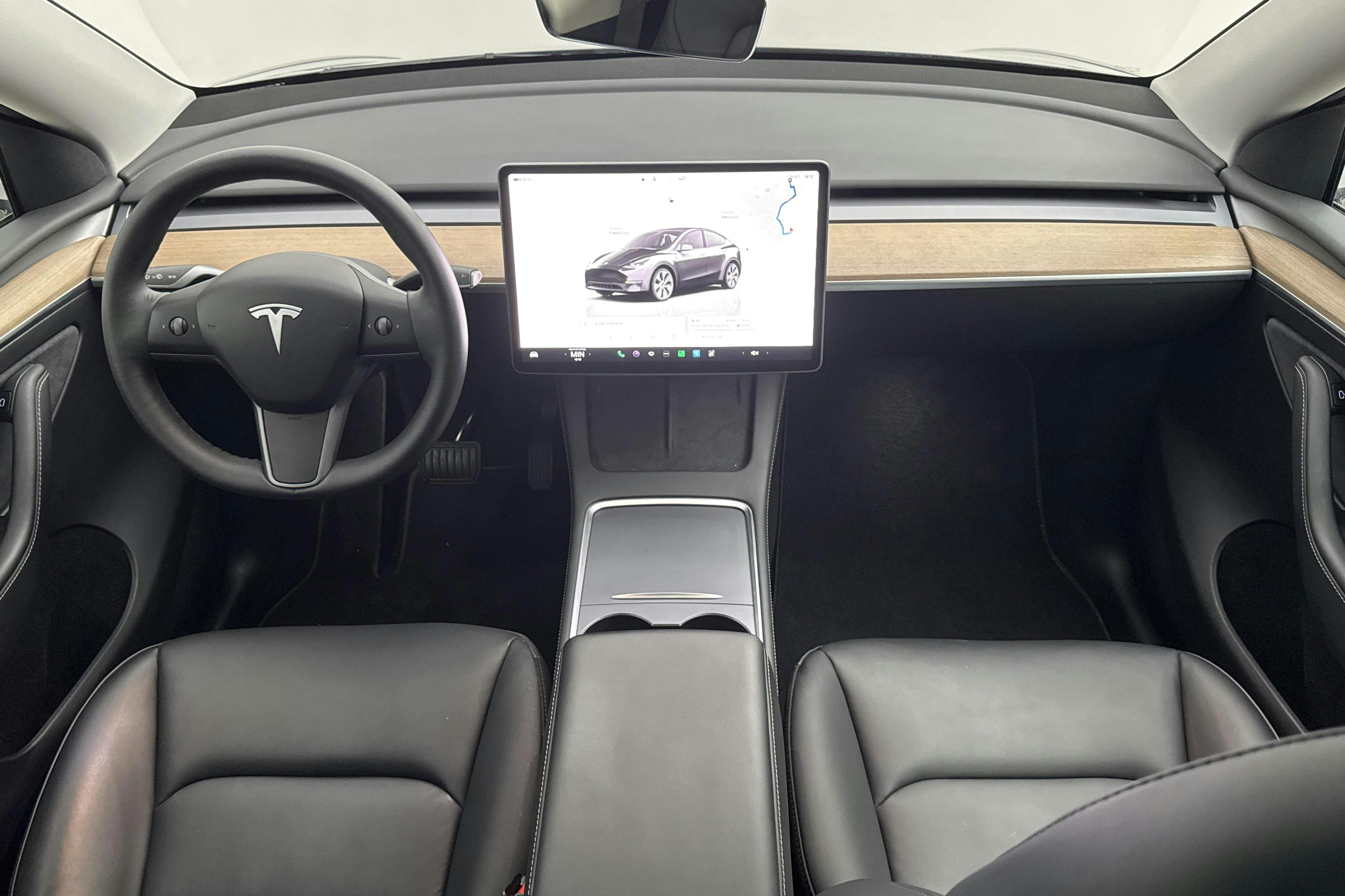 Tesla Model Y Long Range Dual Motor AWD - 46 020 km - Automatic - gray - 2022