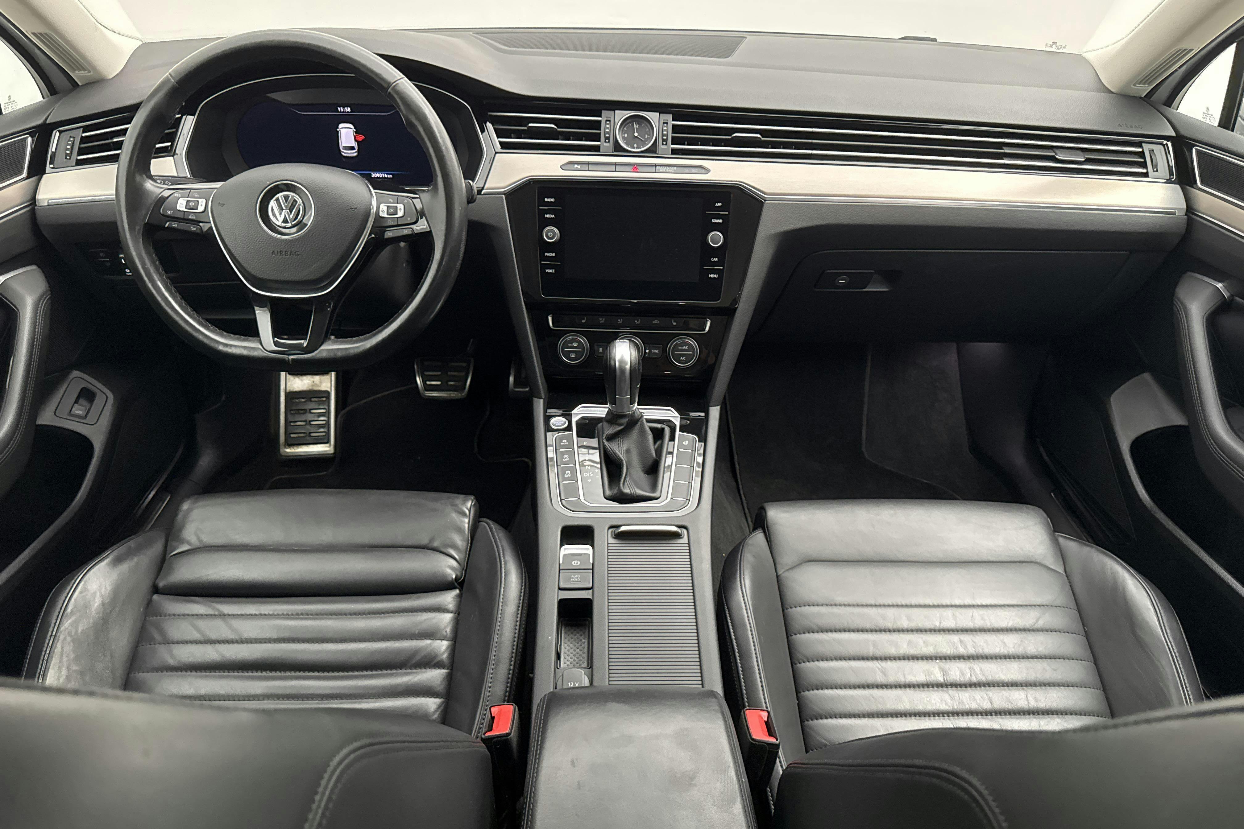 VW Passat Alltrack 2.0 TDI 4MOTION (190hk) - 20 901 mil - Automat - vit - 2018
