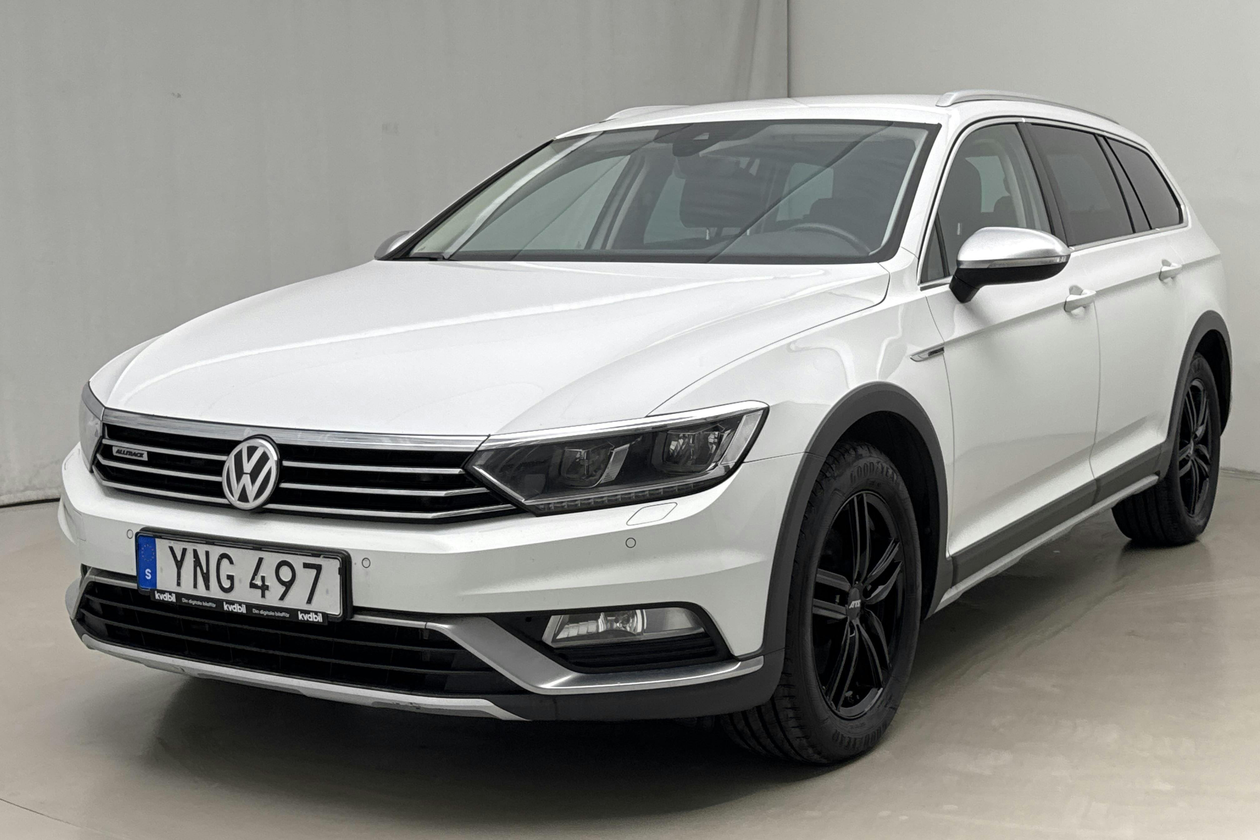 VW Passat Alltrack 2.0 TDI 4MOTION (190hk) - 209 010 km - Automatic - white - 2018