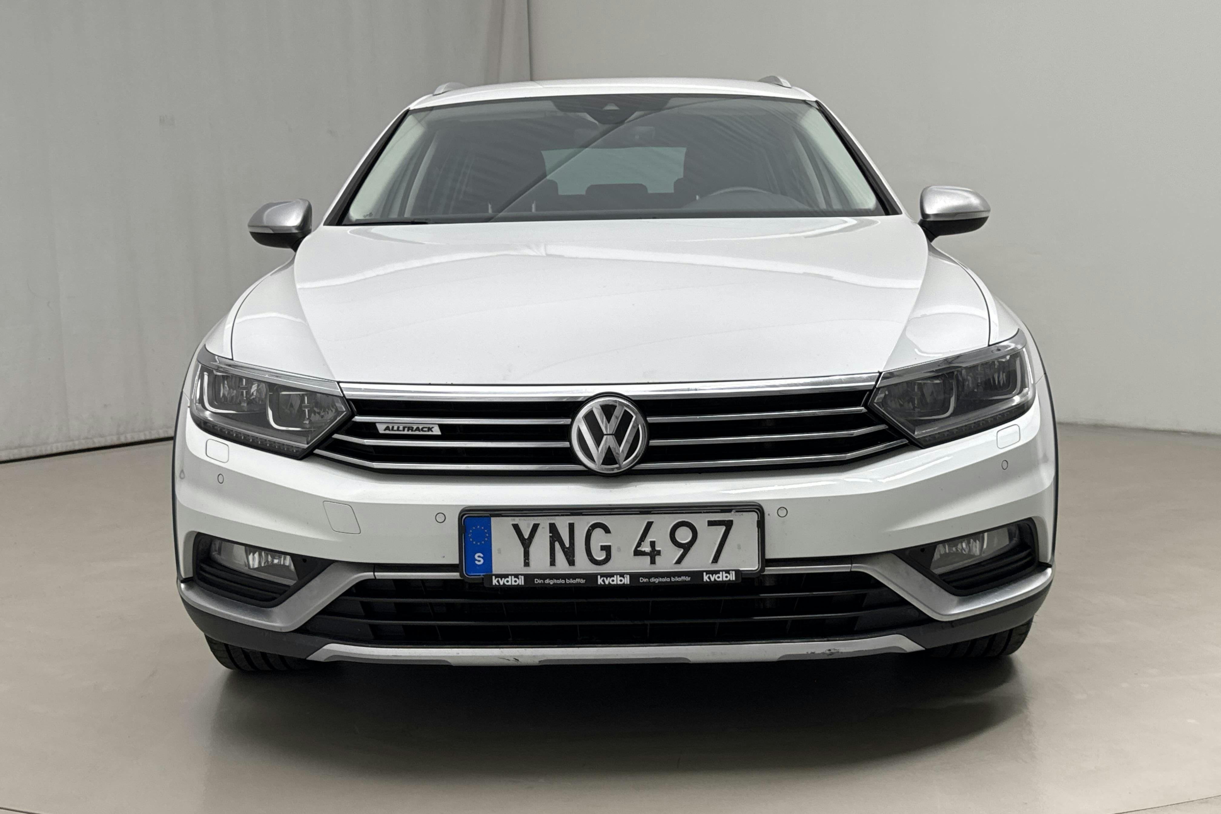 VW Passat Alltrack 2.0 TDI 4MOTION (190hk) - 20 901 mil - Automat - vit - 2018