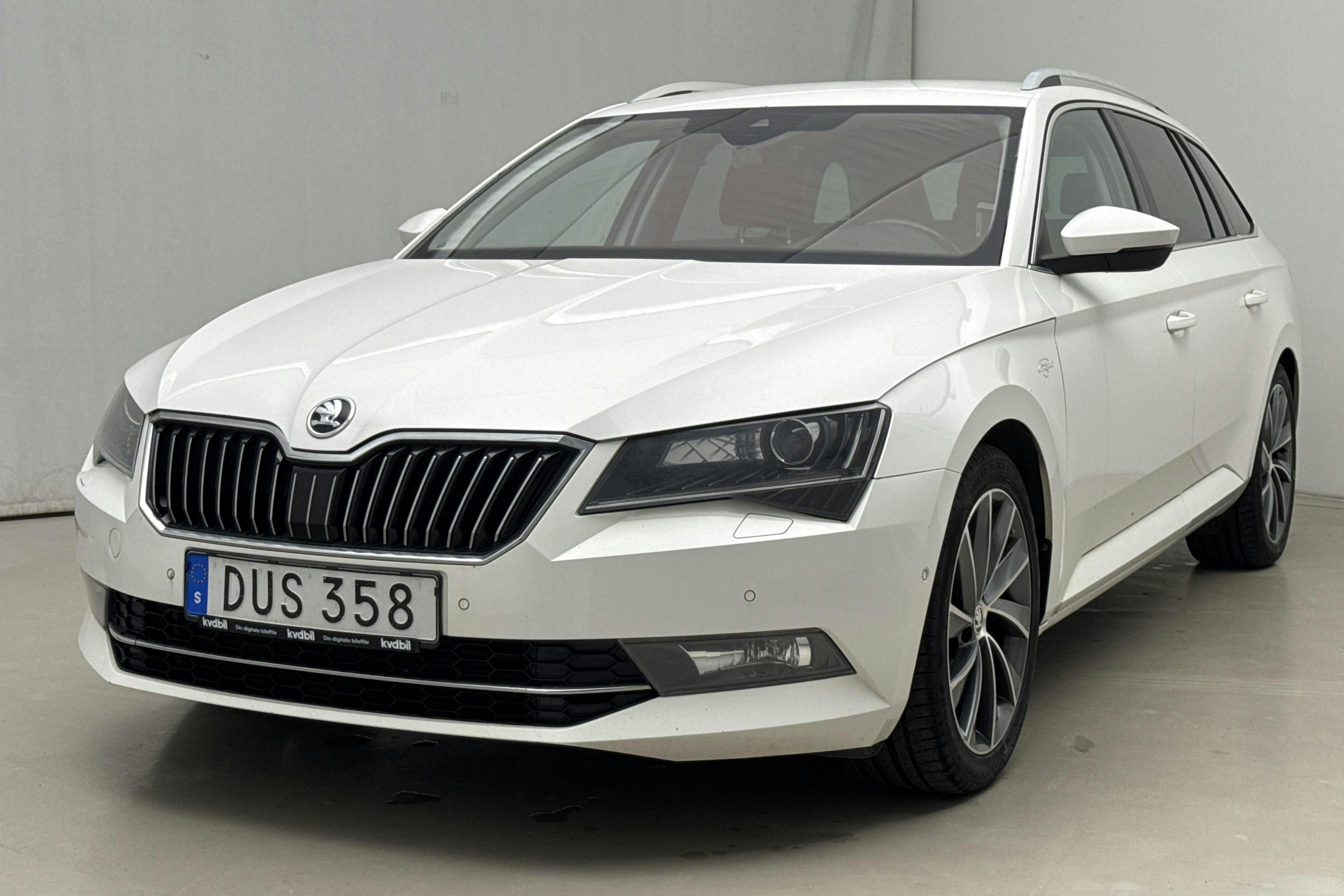 Skoda Superb 1.8 TSI Kombi (180hk) - 198 140 km - Automatic - white - 2018