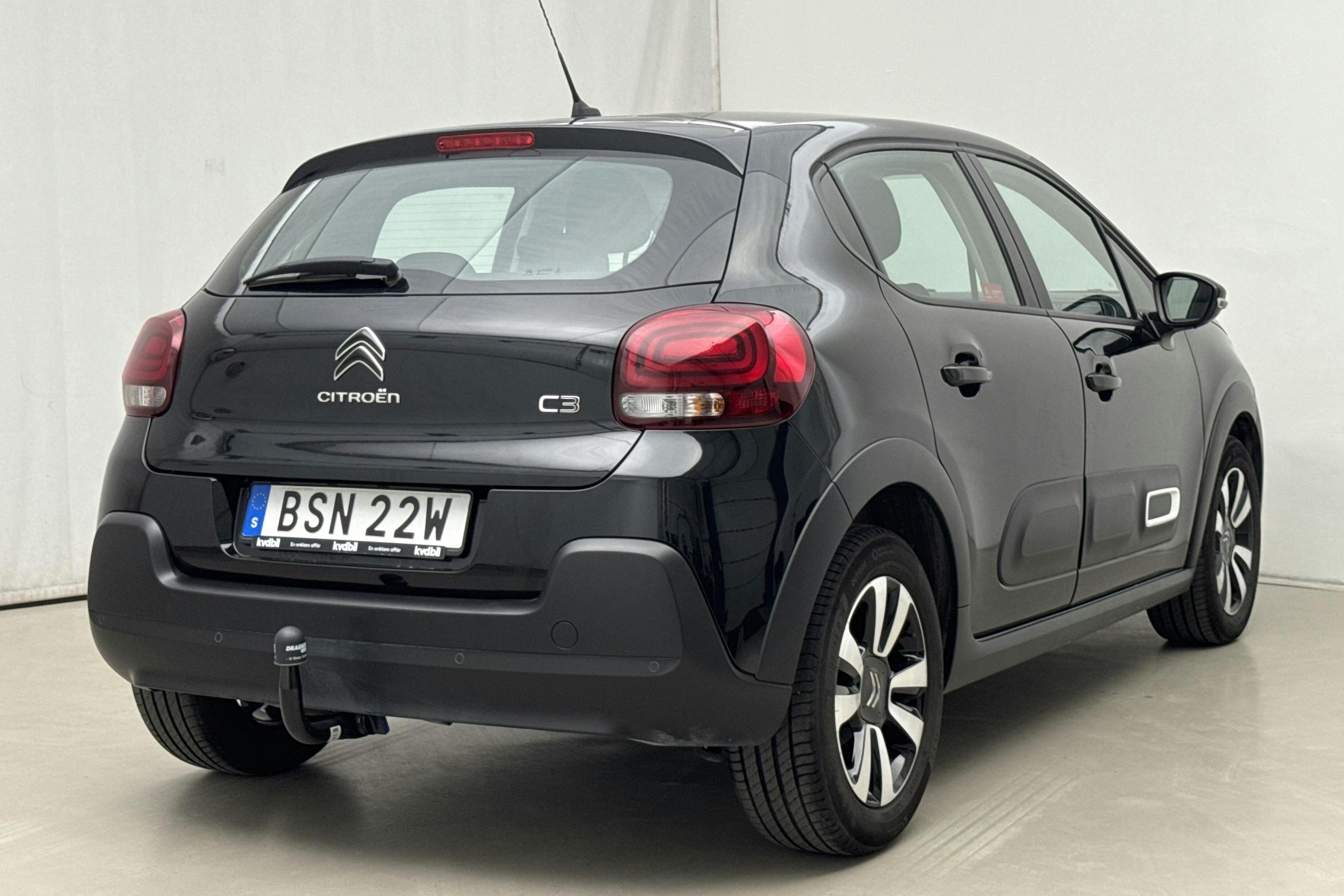 Citroën C3 PureTech (82hk) - 5 843 mil - Manuell - svart - 2020
