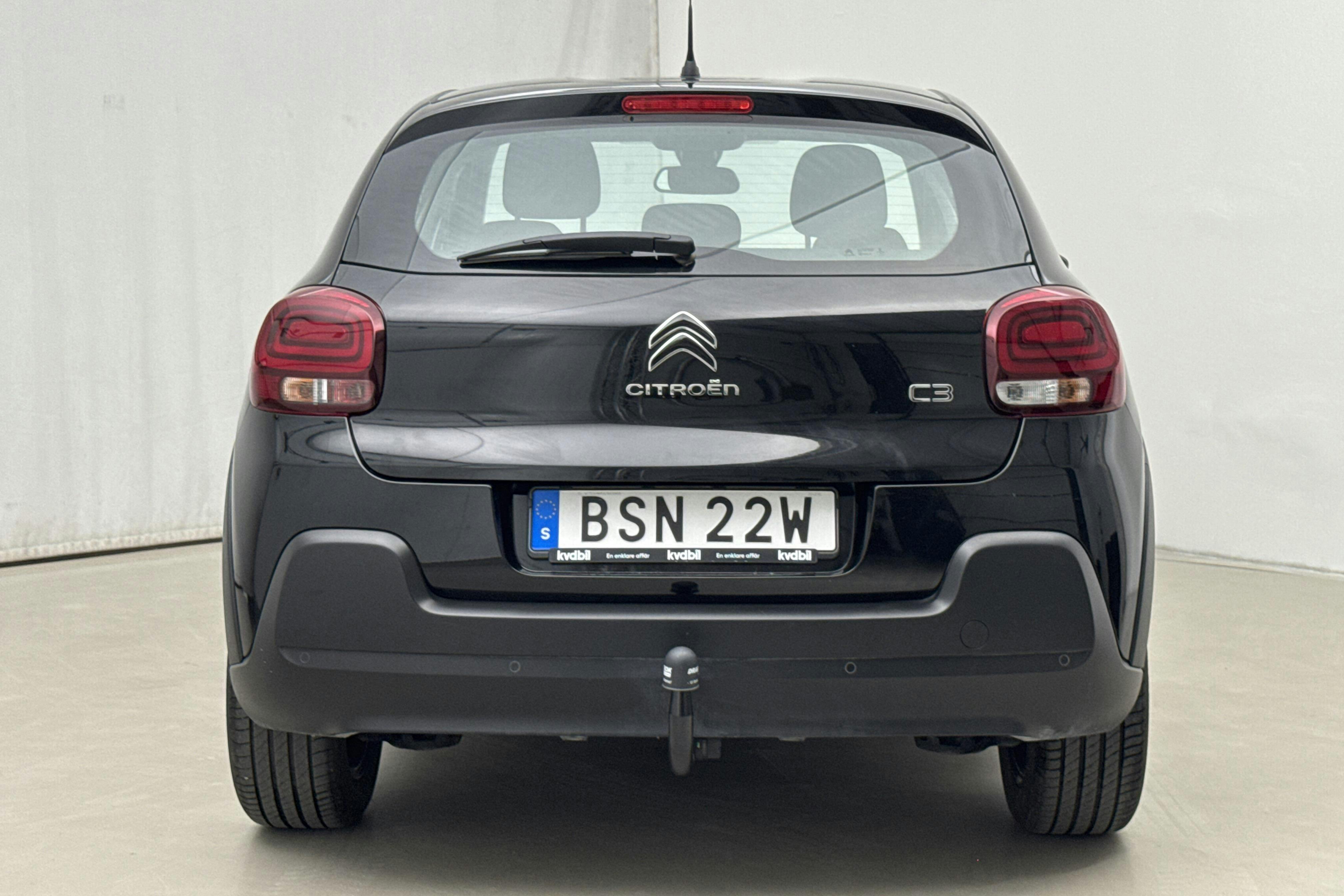 Citroën C3 PureTech (82hk) - 5 843 mil - Manuell - svart - 2020