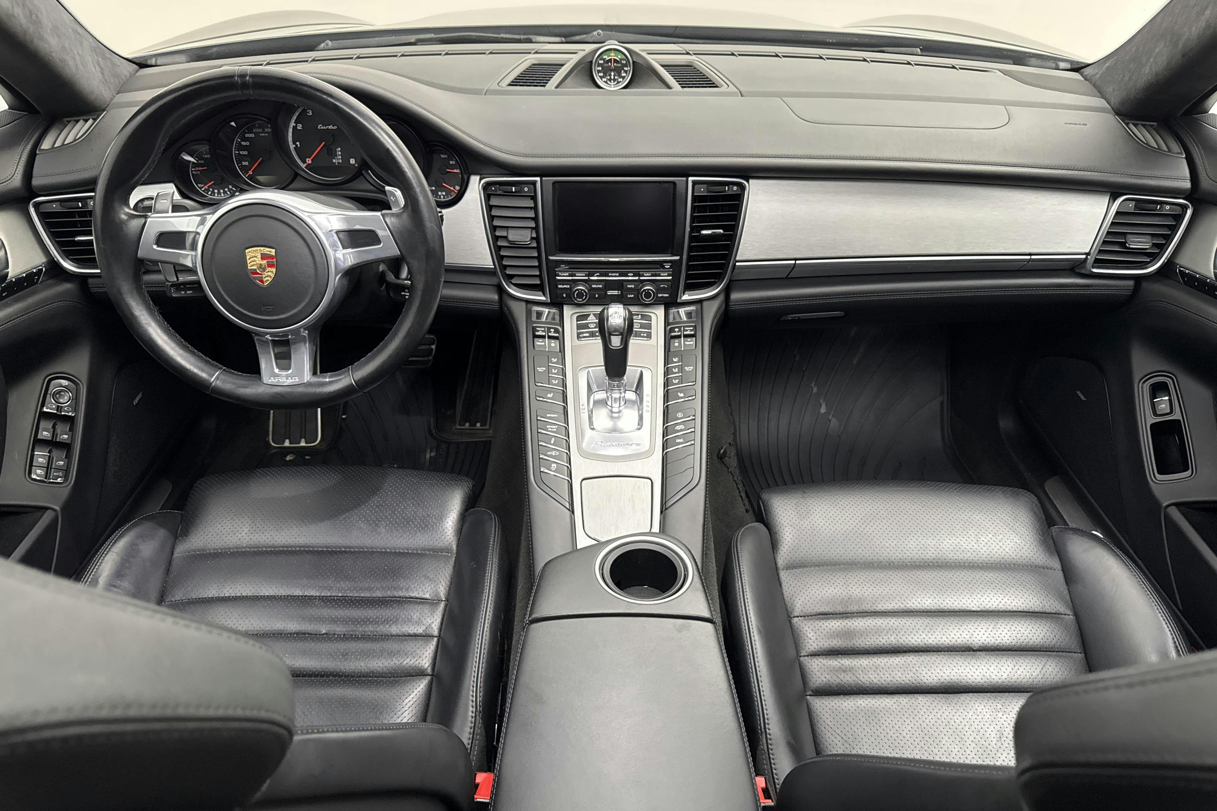 Porsche Panamera Turbo (520hk) - 14 926 mil - Automat - svart - 2014