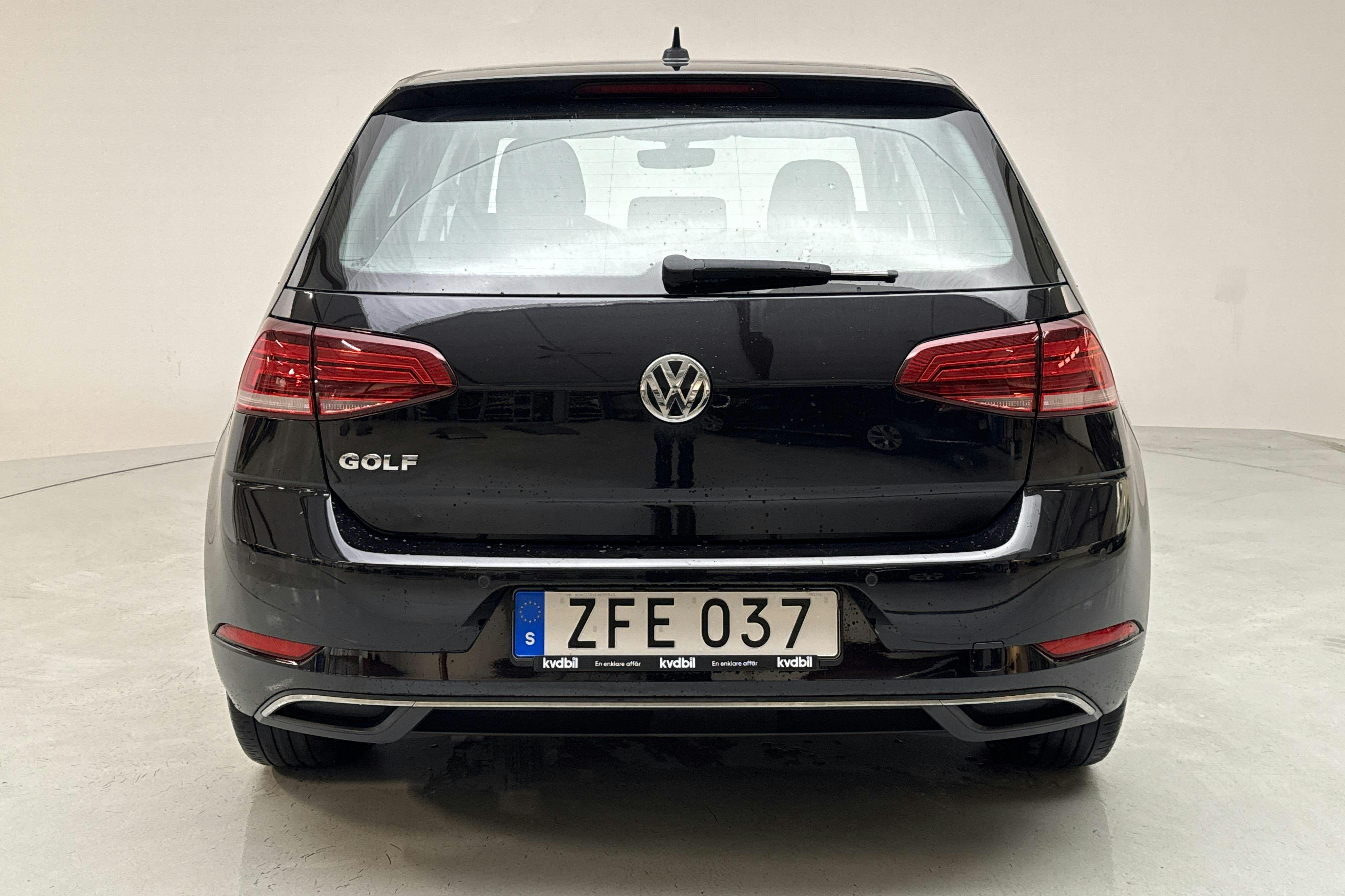 VW Golf VII 1.0 TSI 5dr (110hk) - 8 968 mil - Automat - svart - 2018