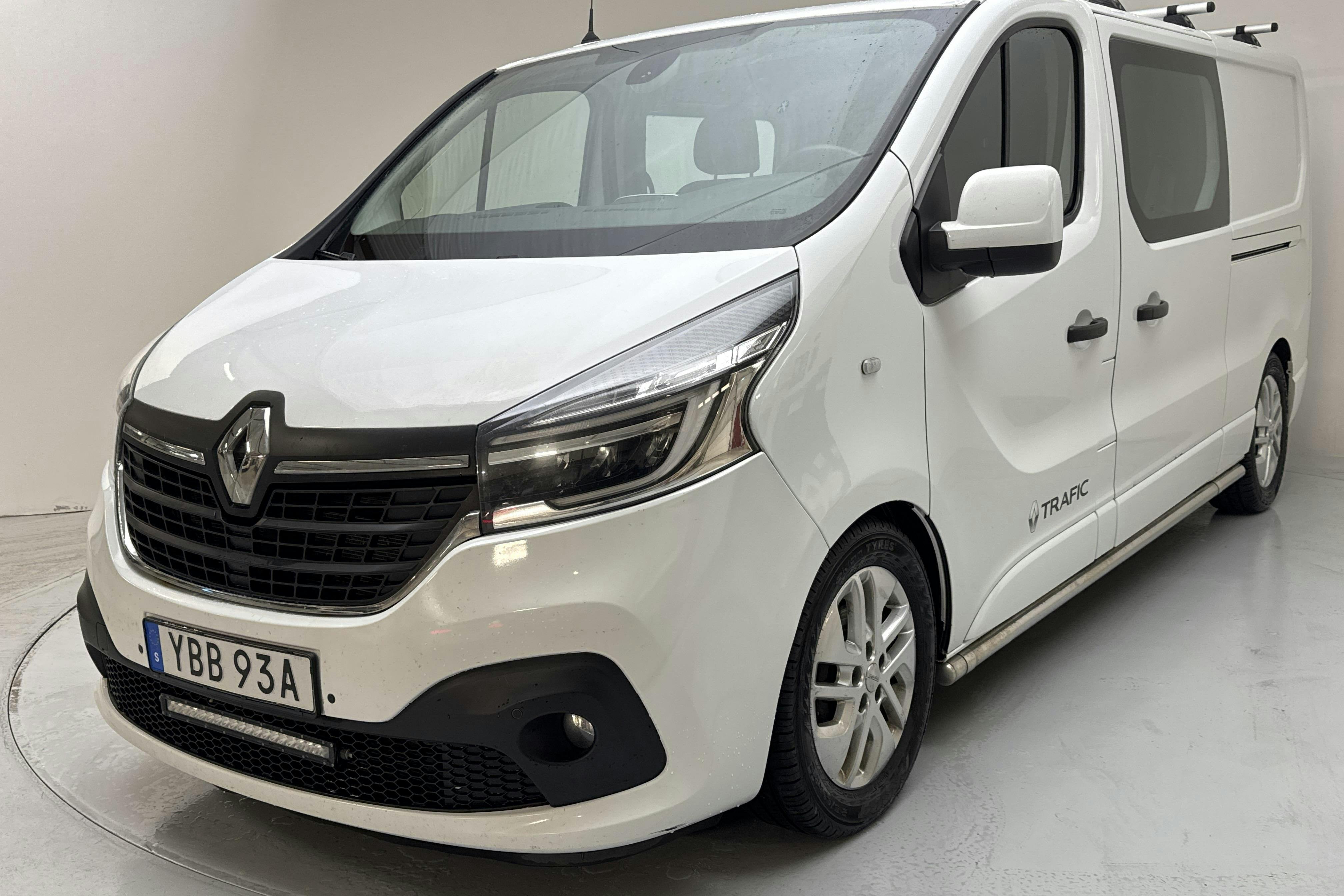 Renault Trafic 2.0 dCi Skåp (145hk) - 12 808 mil - Automat - vit - 2020