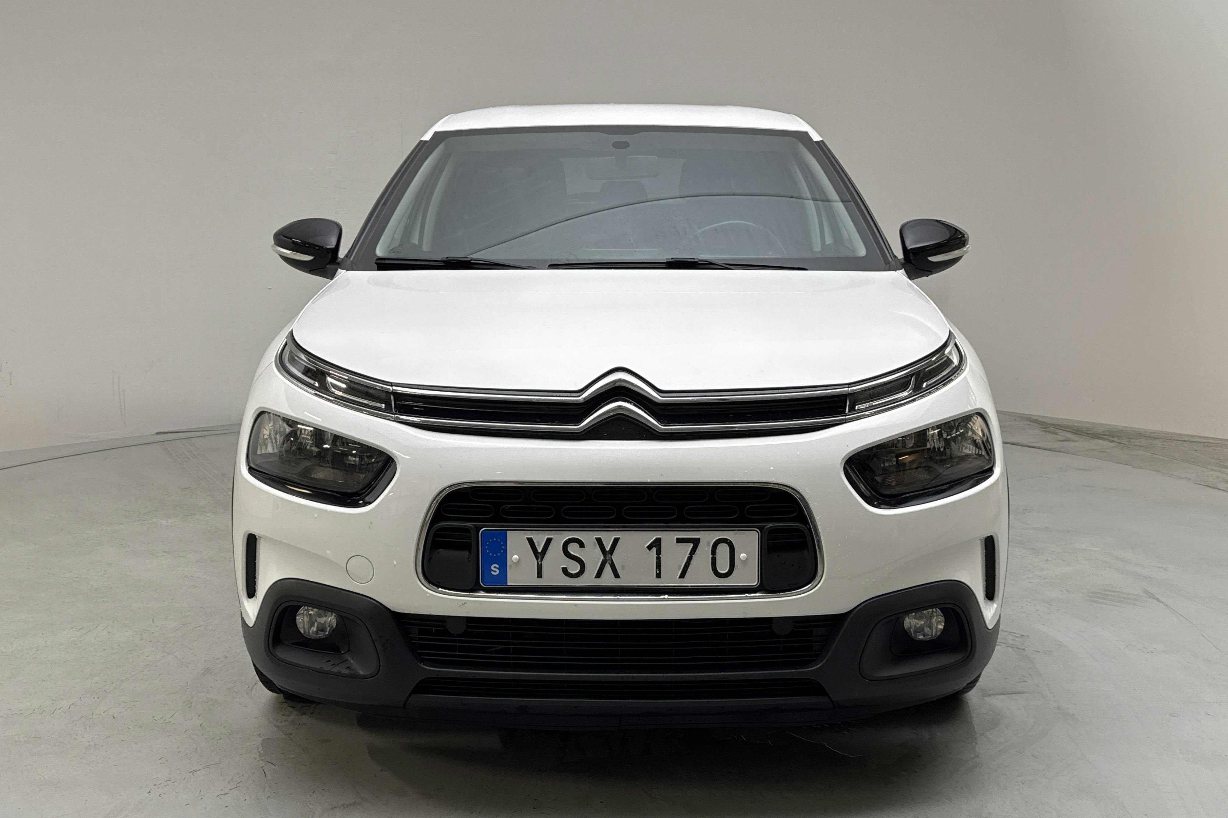 Citroën C4 Cactus PureTech (110hk) - 9 800 mil - Manuell - vit - 2018