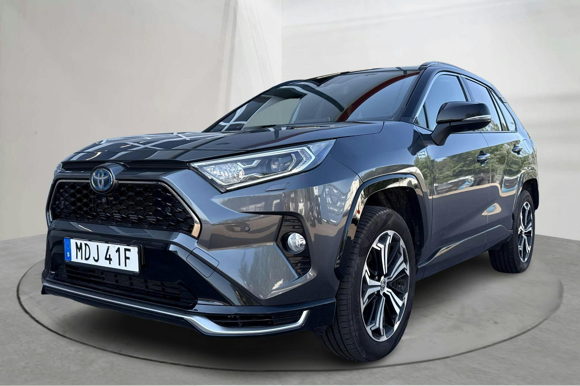 Toyota RAV4 2.5 Plug-in Hybrid AWD (306hk) - 14 298 mil - Automat - grå - 2021