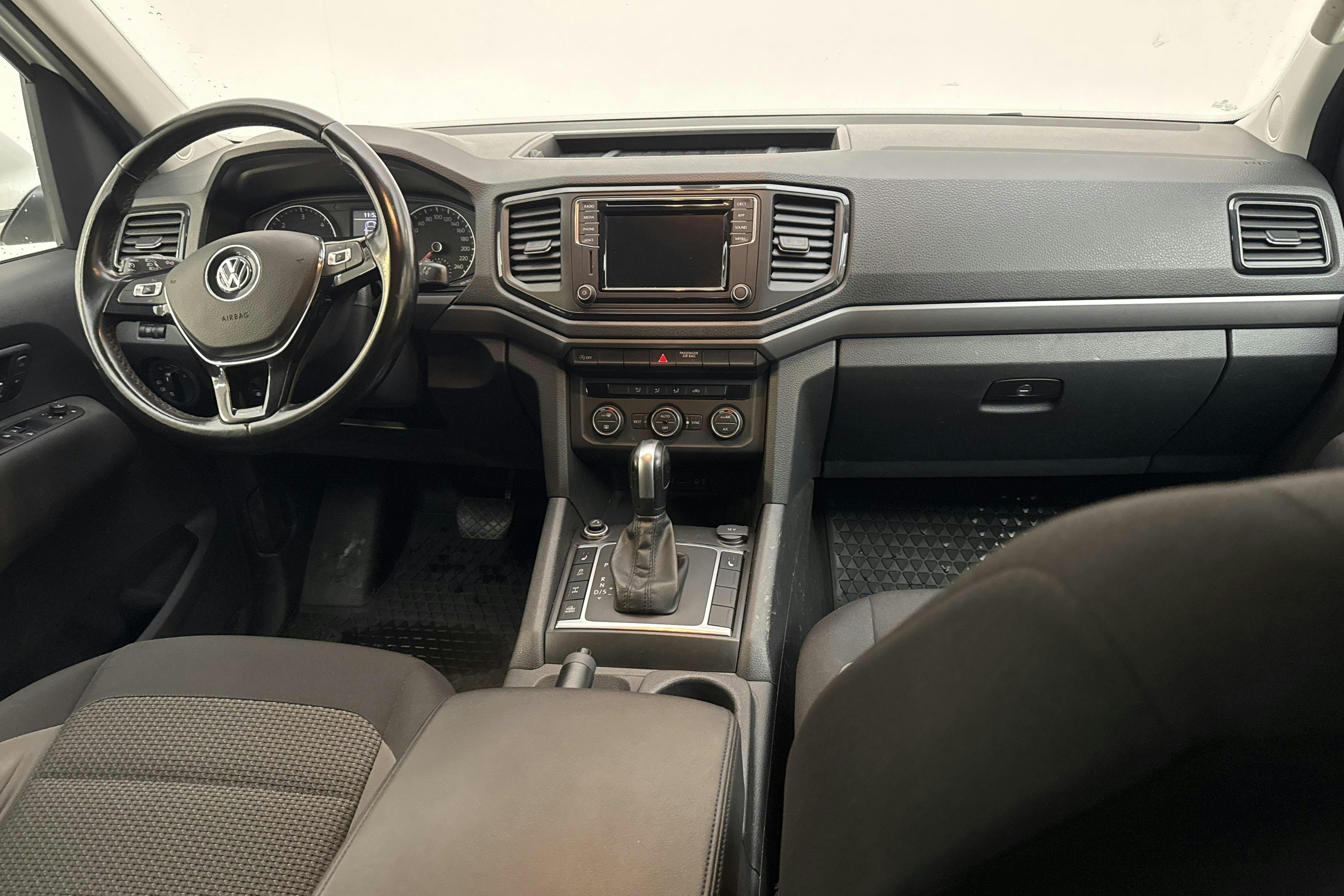 VW Amarok 3.0 TDI 4motion (204hk) - 17 236 mil - Automat - vit - 2020