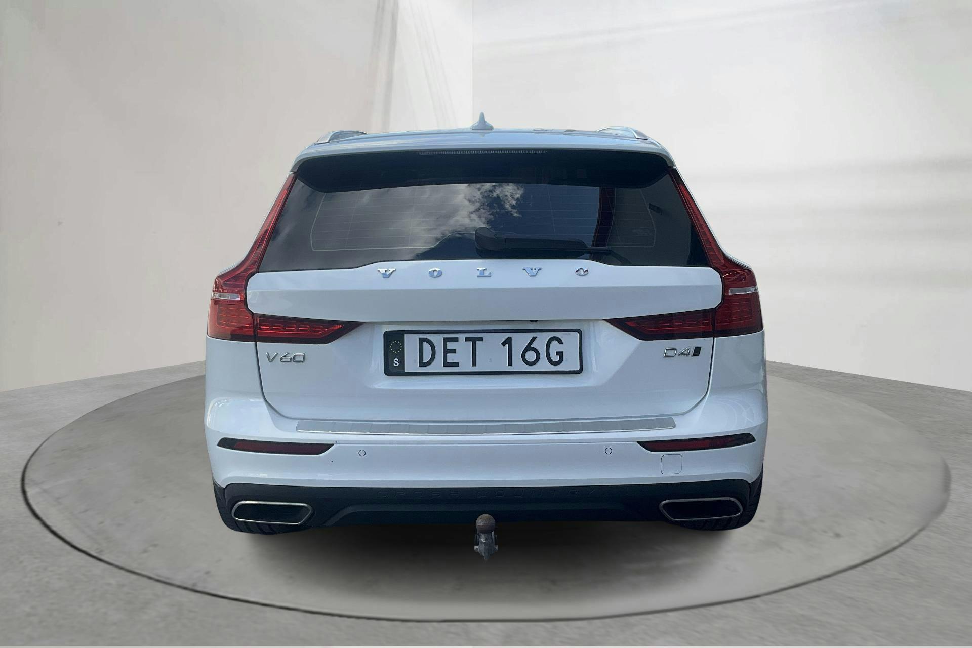 Volvo V60 D4 Cross Country AWD (190hk) - 12 776 mil - Automat - vit - 2020