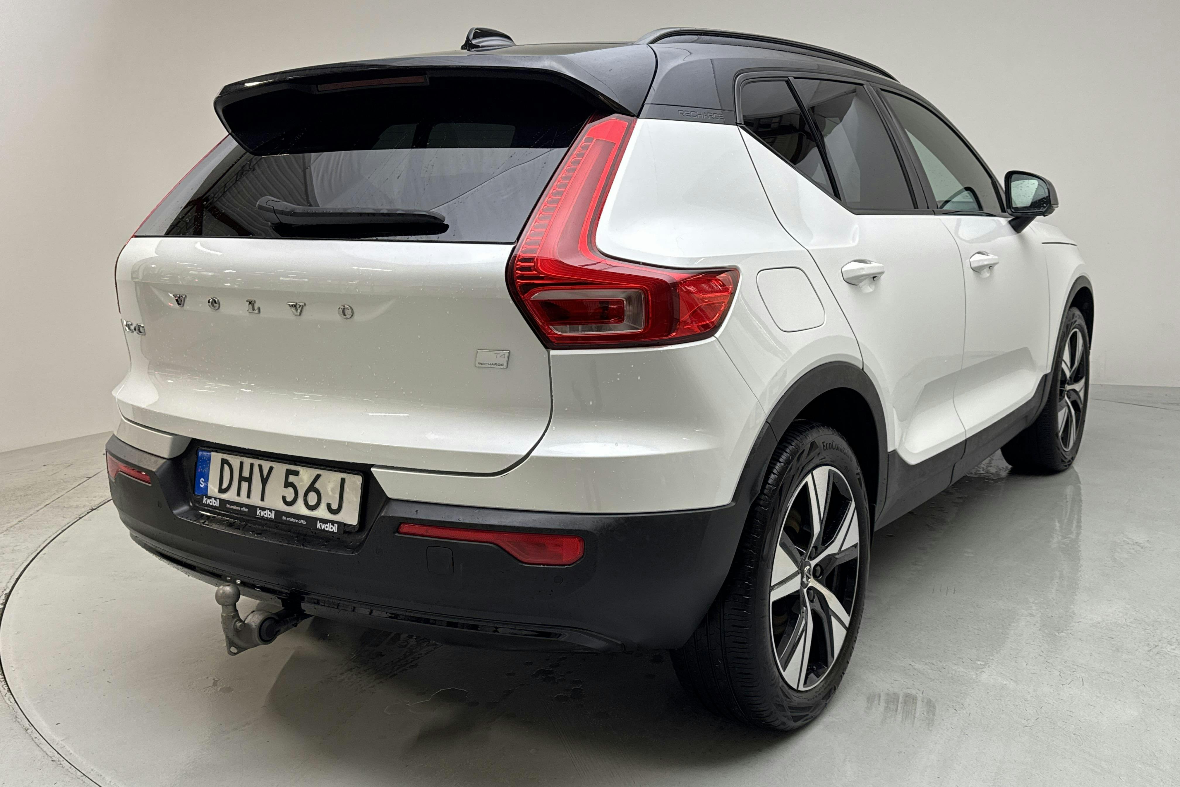Volvo XC40 T4 2WD Twin Engine (211hk) - 39 320 km - Automatic - white - 2022