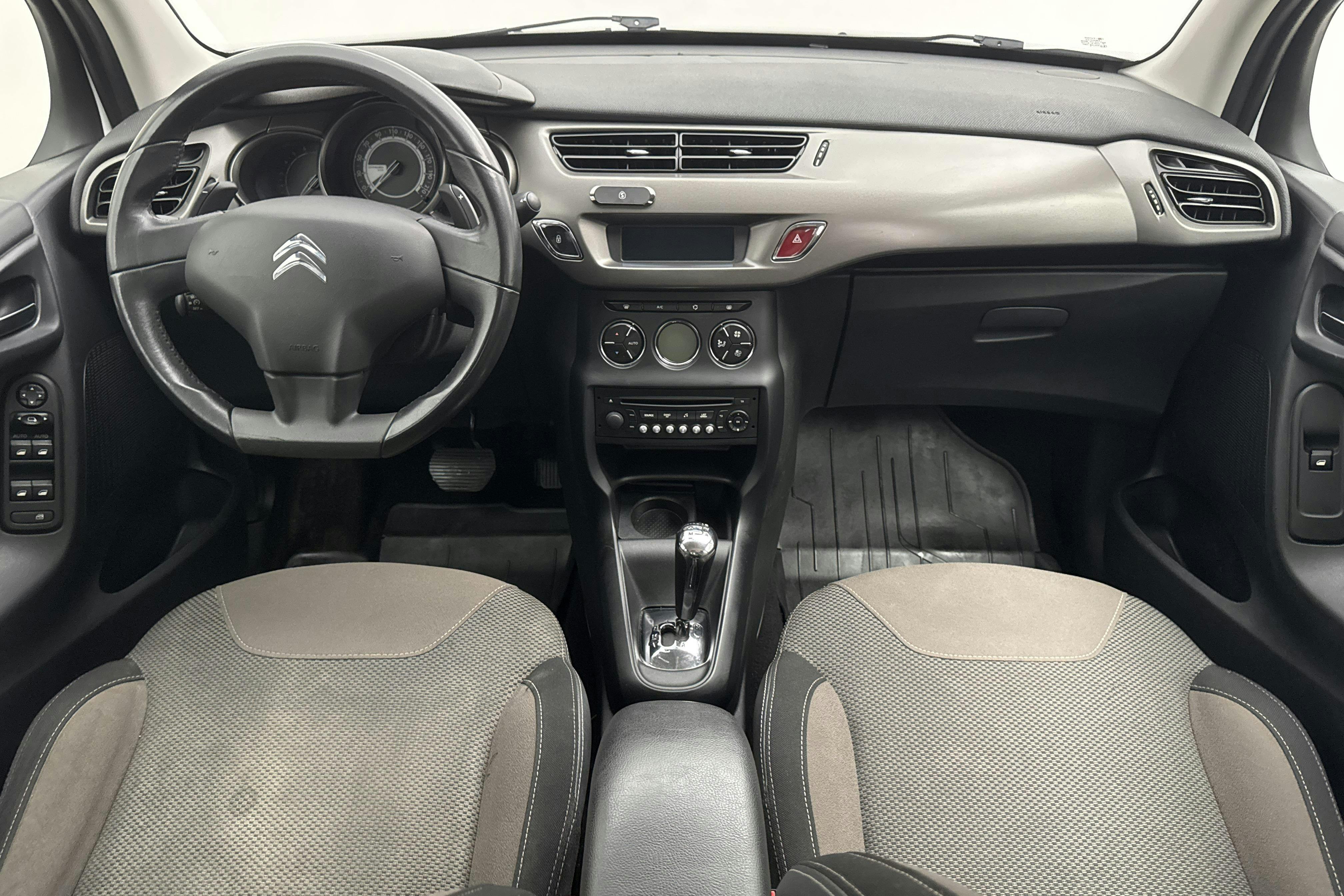 Citroën C3 1.2 VTi (82hk) - 15 170 mil - Automat - vit - 2016