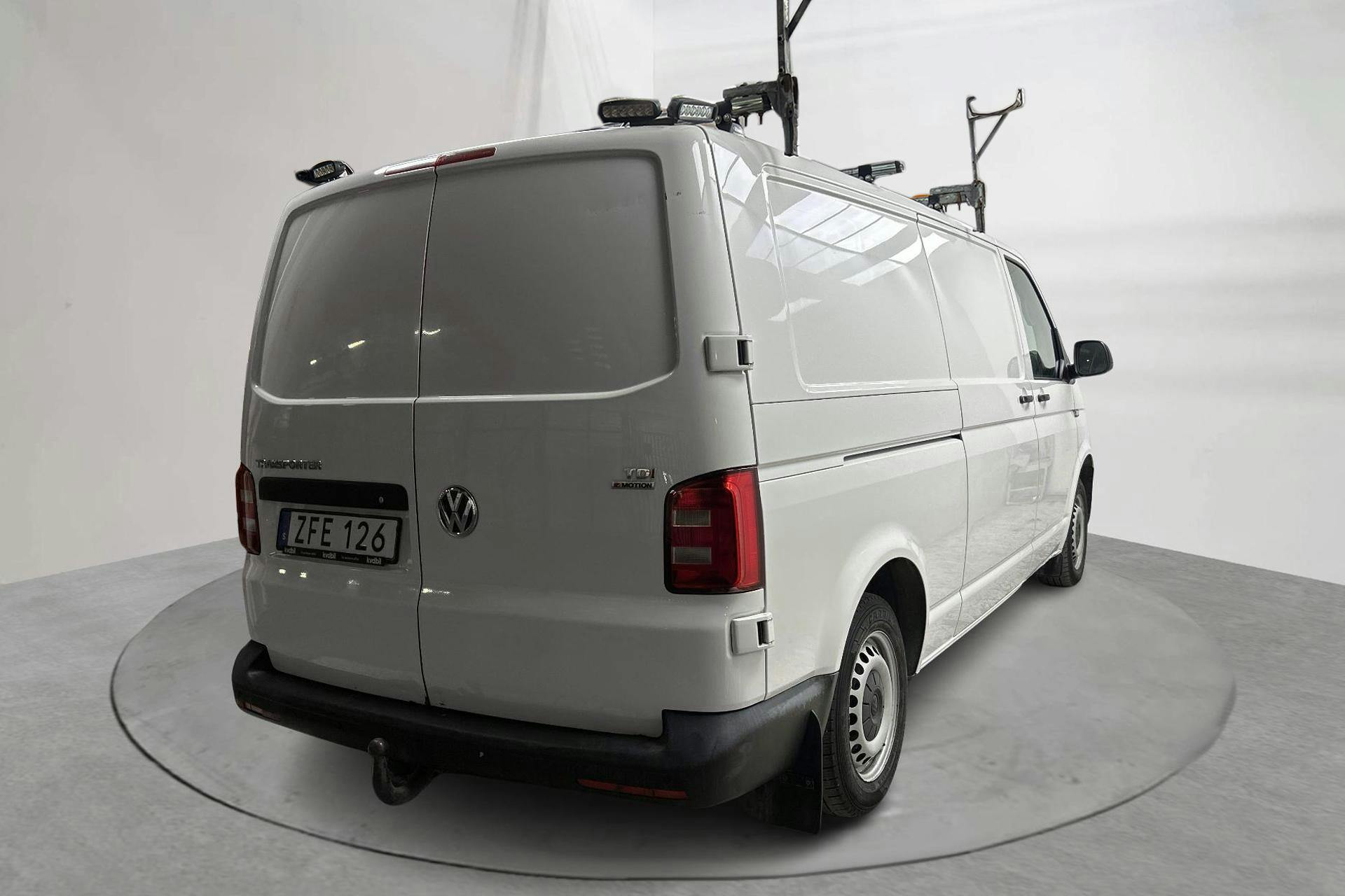 VW Transporter T6 2.0 TDI BMT Skåp 4MOTION (150hk) - 12 727 mil - Manuell - vit - 2018