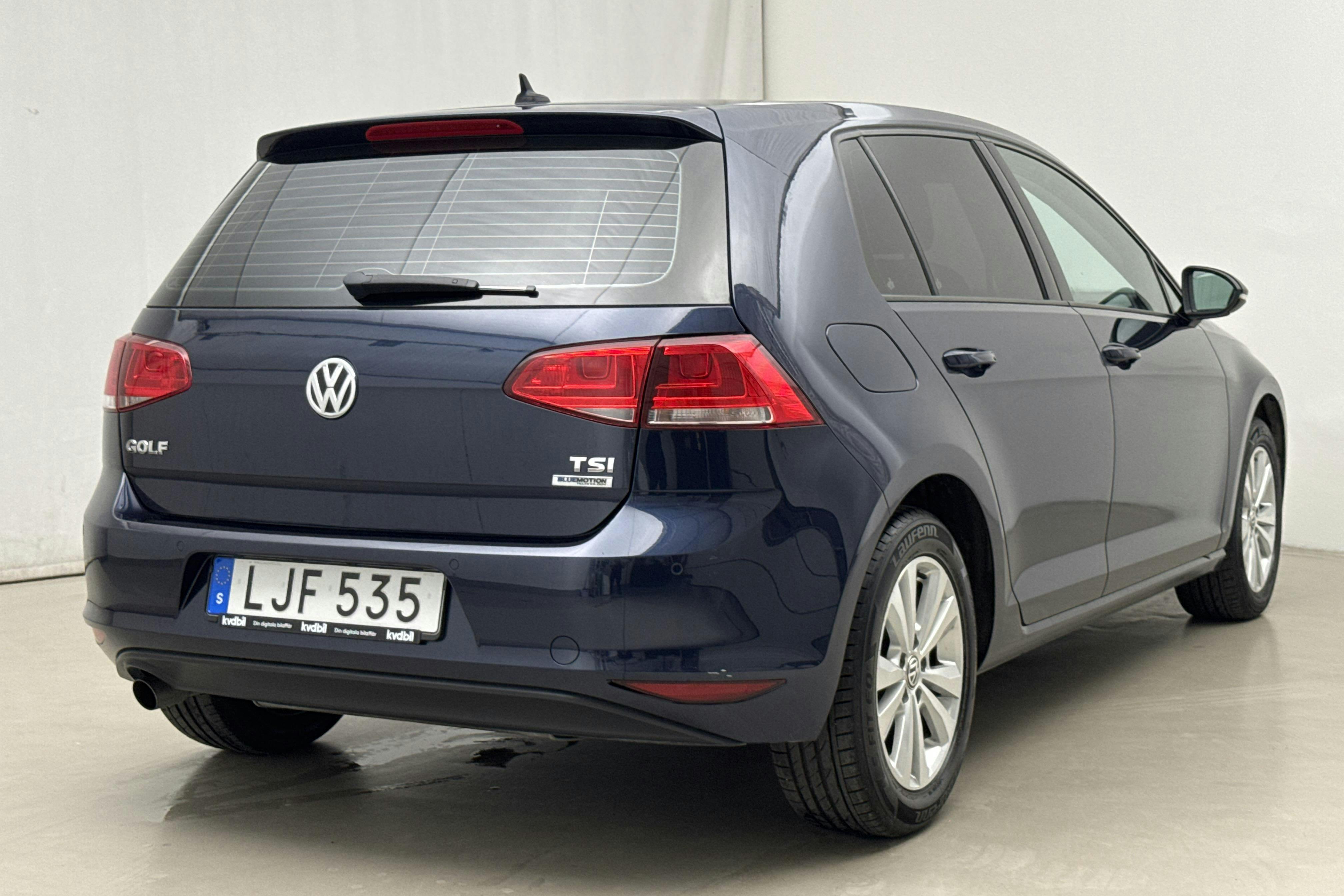 VW Golf VII 1.2 TSI 5dr (110hk) - 9 350 mil - Manuell - Dark Blue - 2017
