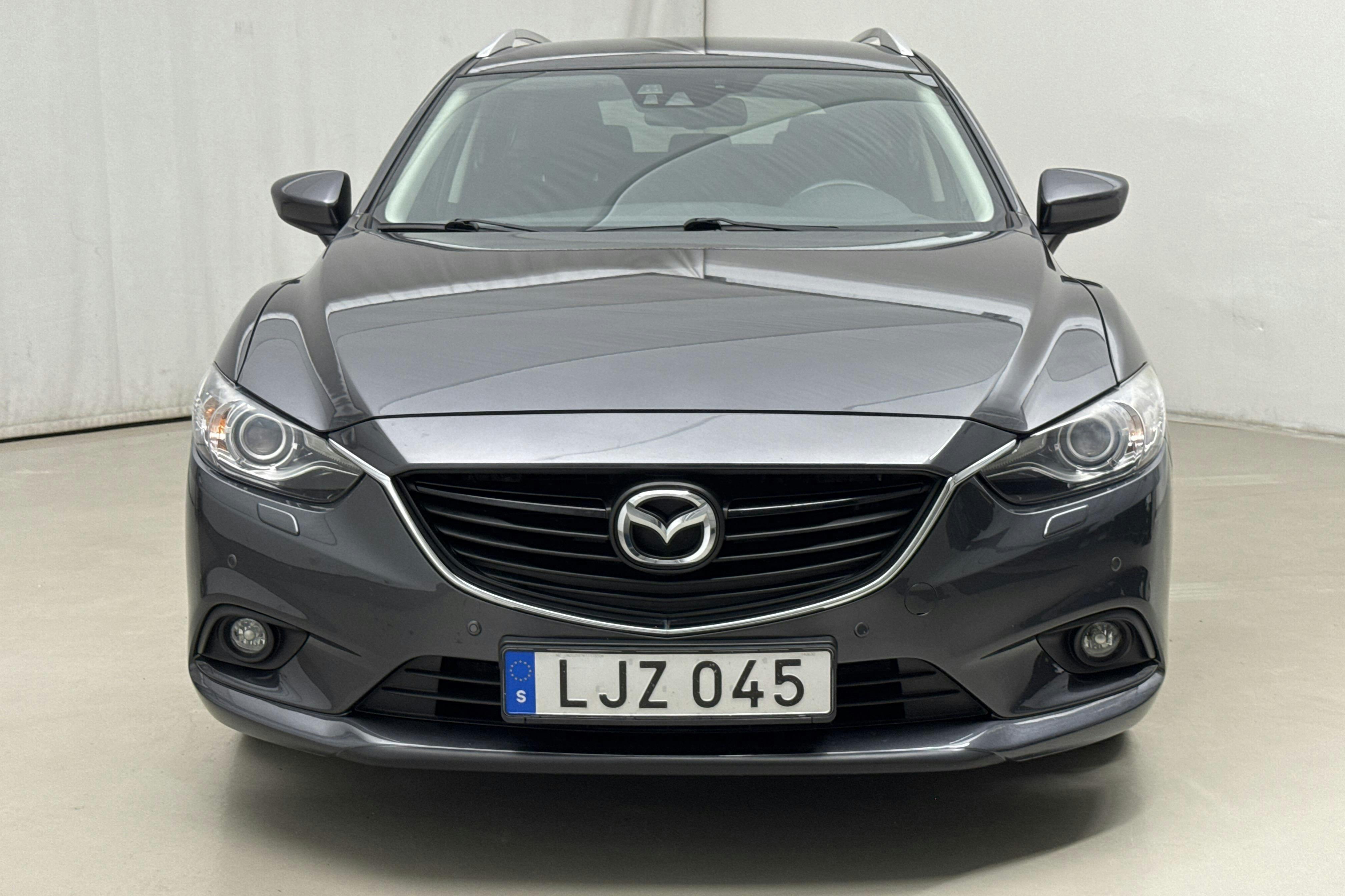 Mazda 6 2.0 Kombi (165hk) - 11 241 mil - Manuell - grå - 2015