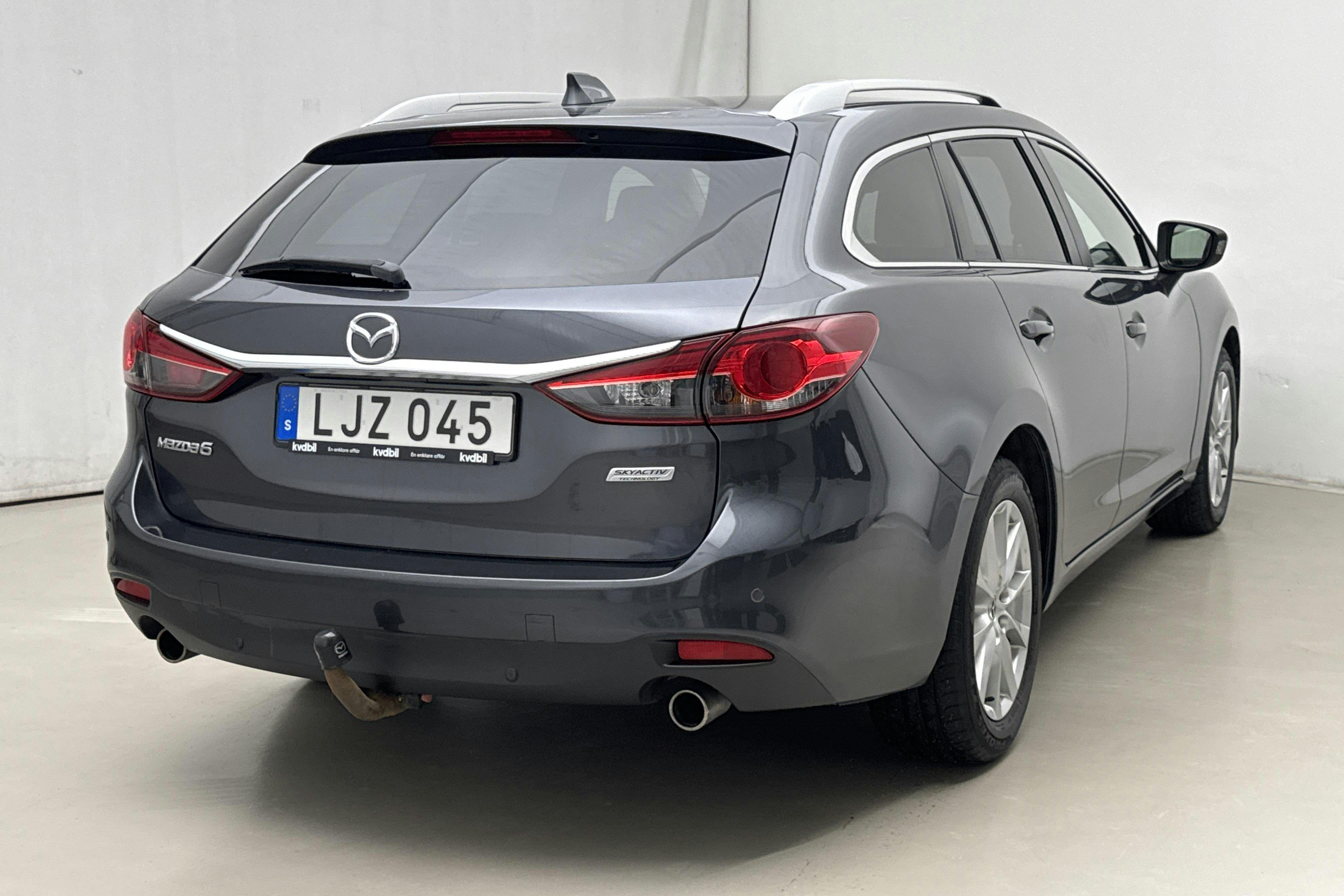 Mazda 6 2.0 Kombi (165hk) - 11 241 mil - Manuell - grå - 2015