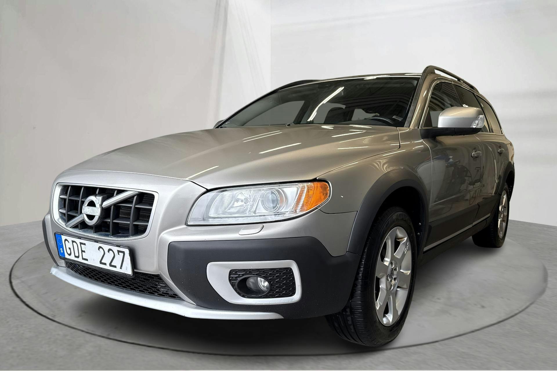 Volvo XC70 II D5 AWD (205hk) - 245 510 km - Manual - Light Brown - 2010