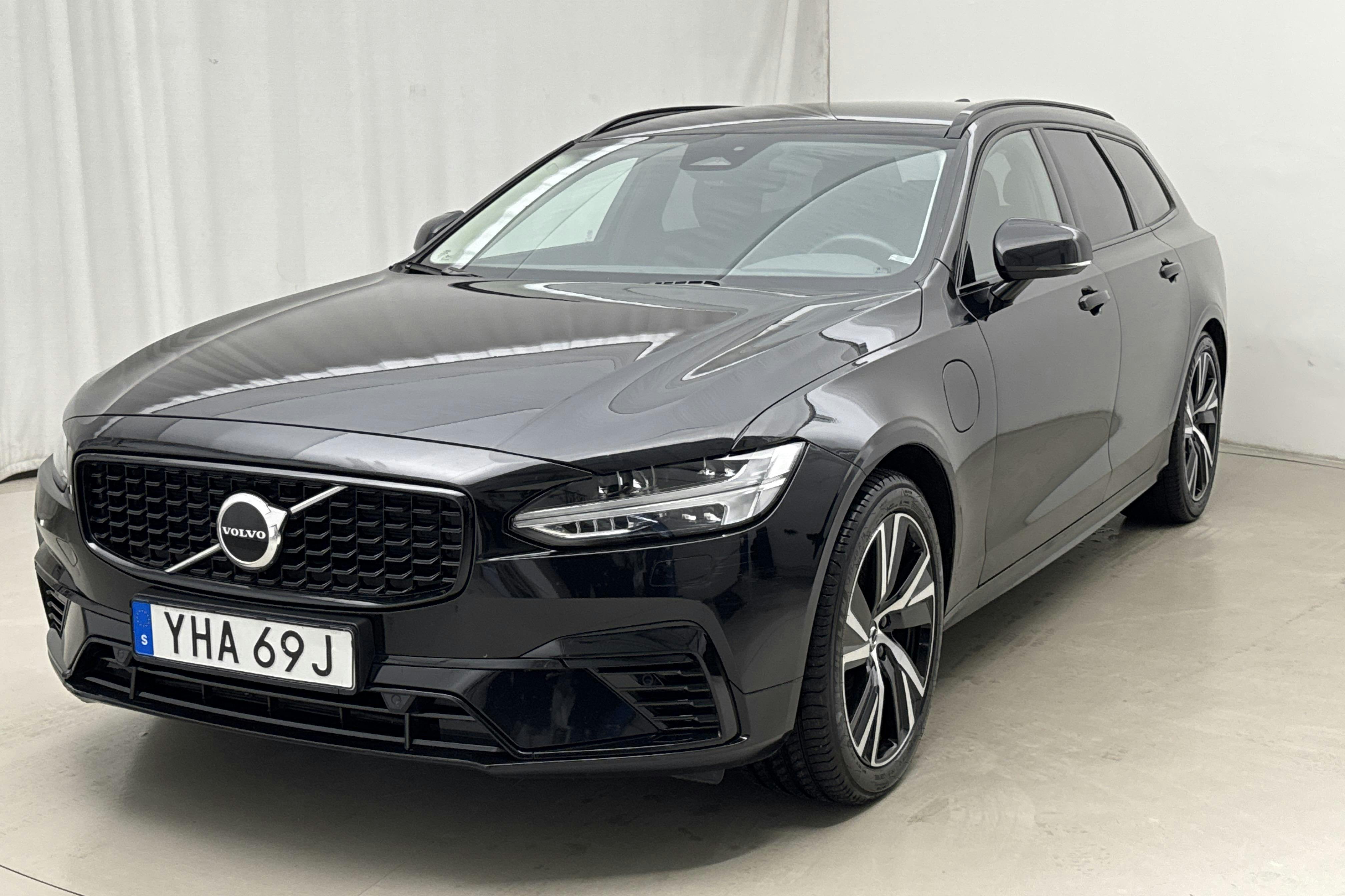 Volvo V90 T6 AWD Recharge (350hk) - 74 750 km - Automatic - black - 2023
