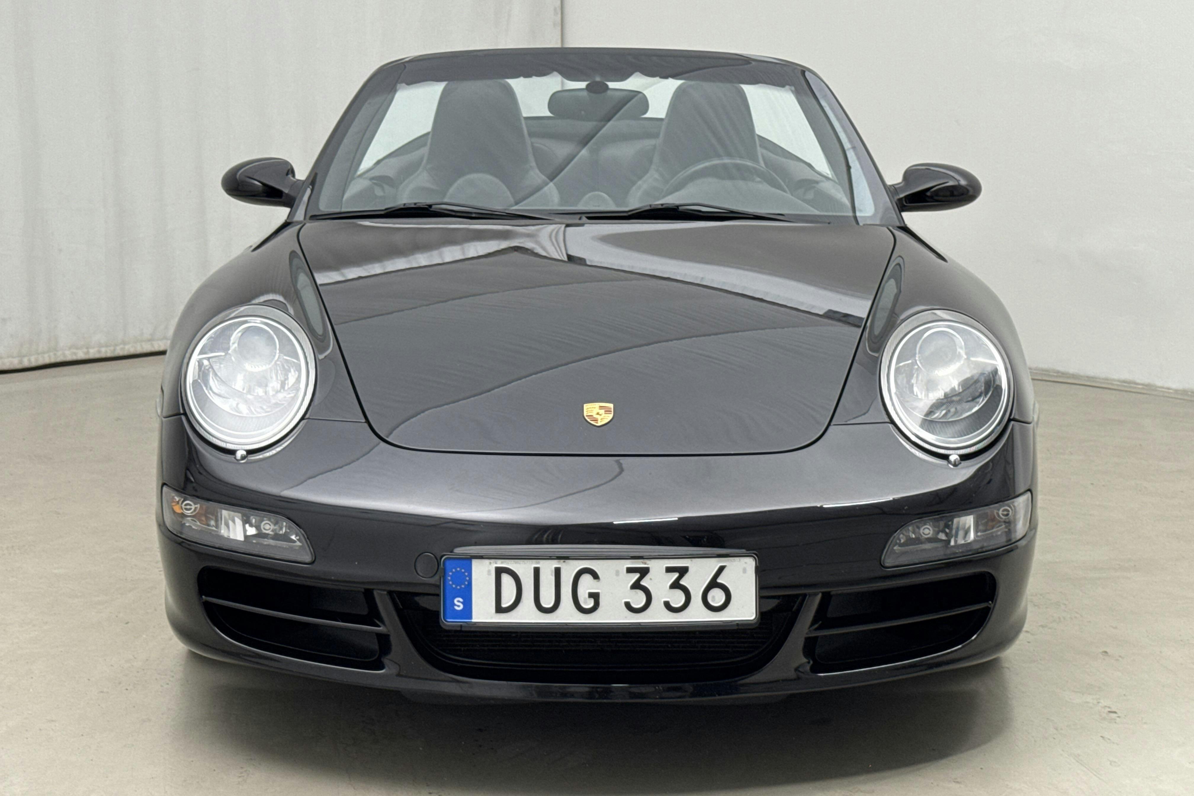 Porsche 911/997 Carrera 3.8 4S Cabriolet (355hk) - 8 817 mil - Automat - svart - 2007