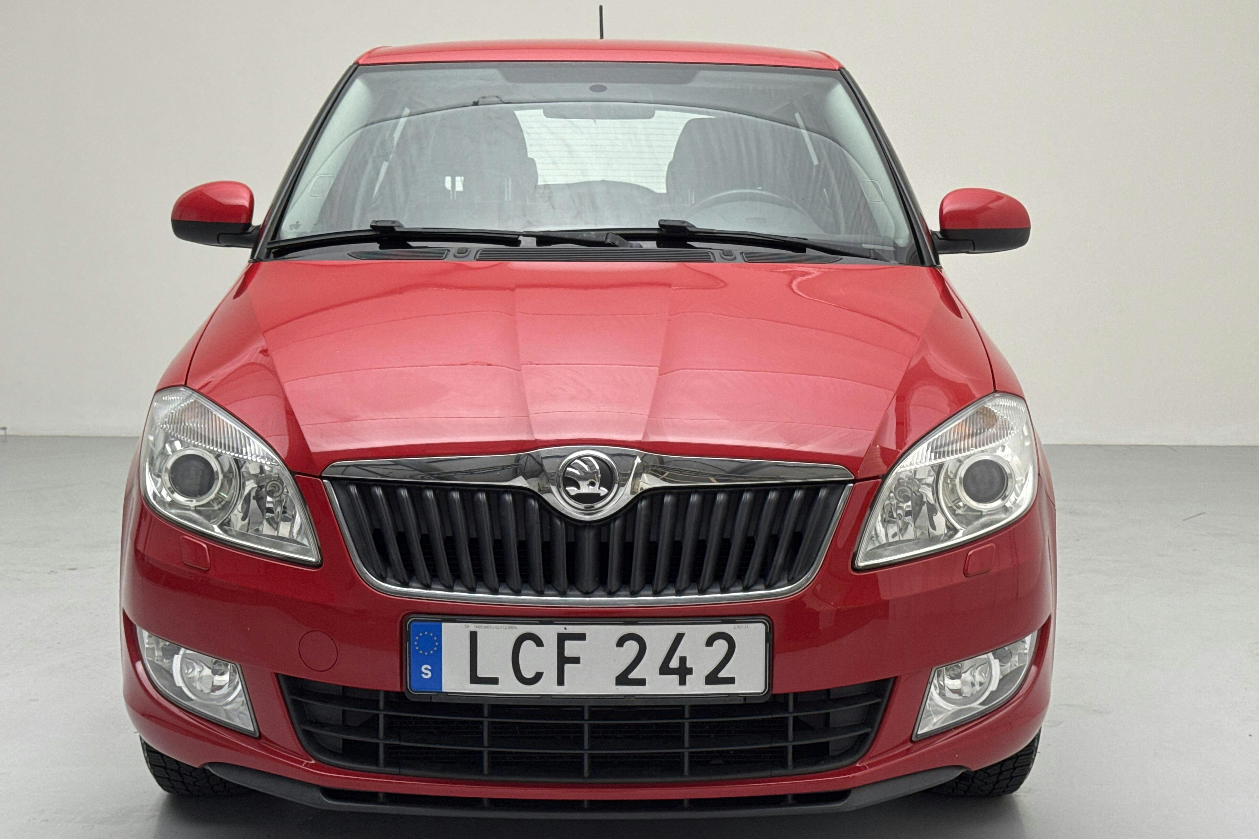 Skoda Fabia 1.2 TSI (86hk) - 9 709 mil - Manuell - röd - 2013