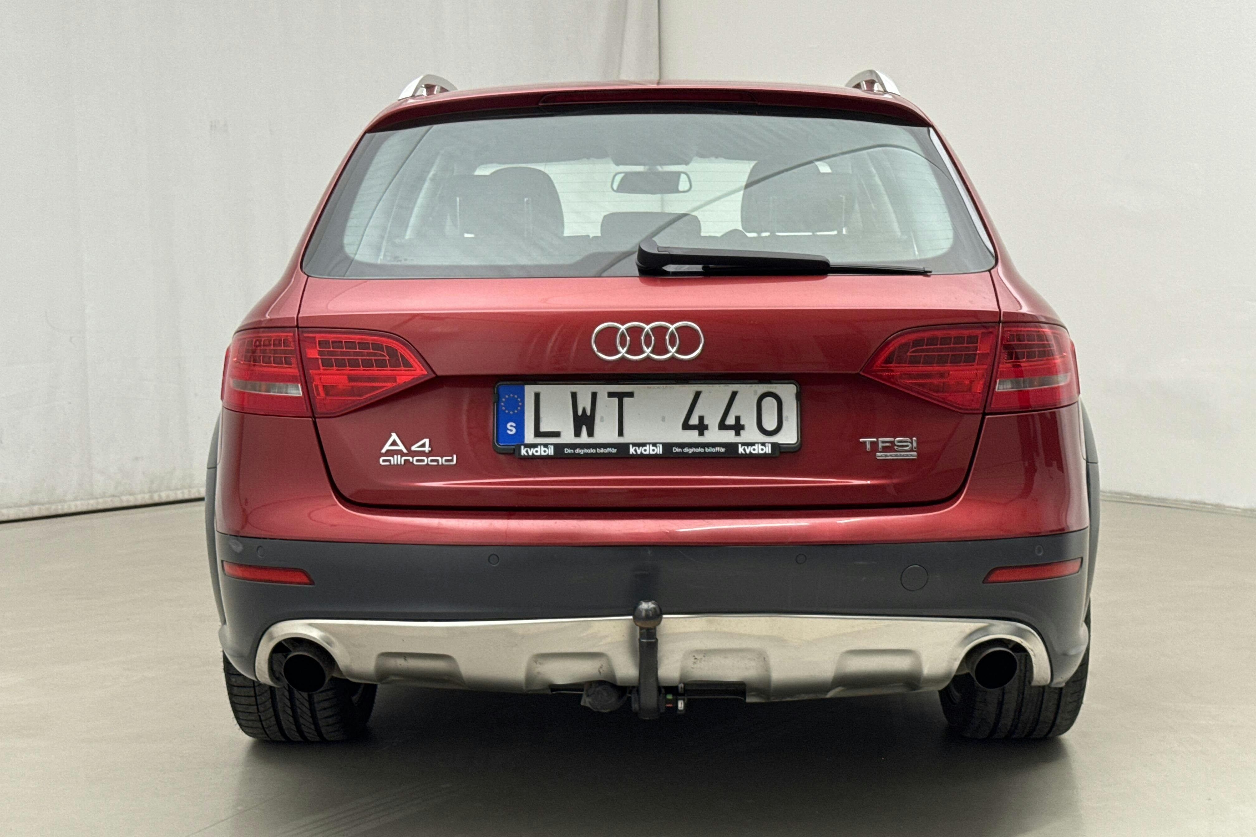 Audi A4 Allroad 2.0 TFSI Avant quattro (211hk) - 19 234 mil - Automat - röd - 2012