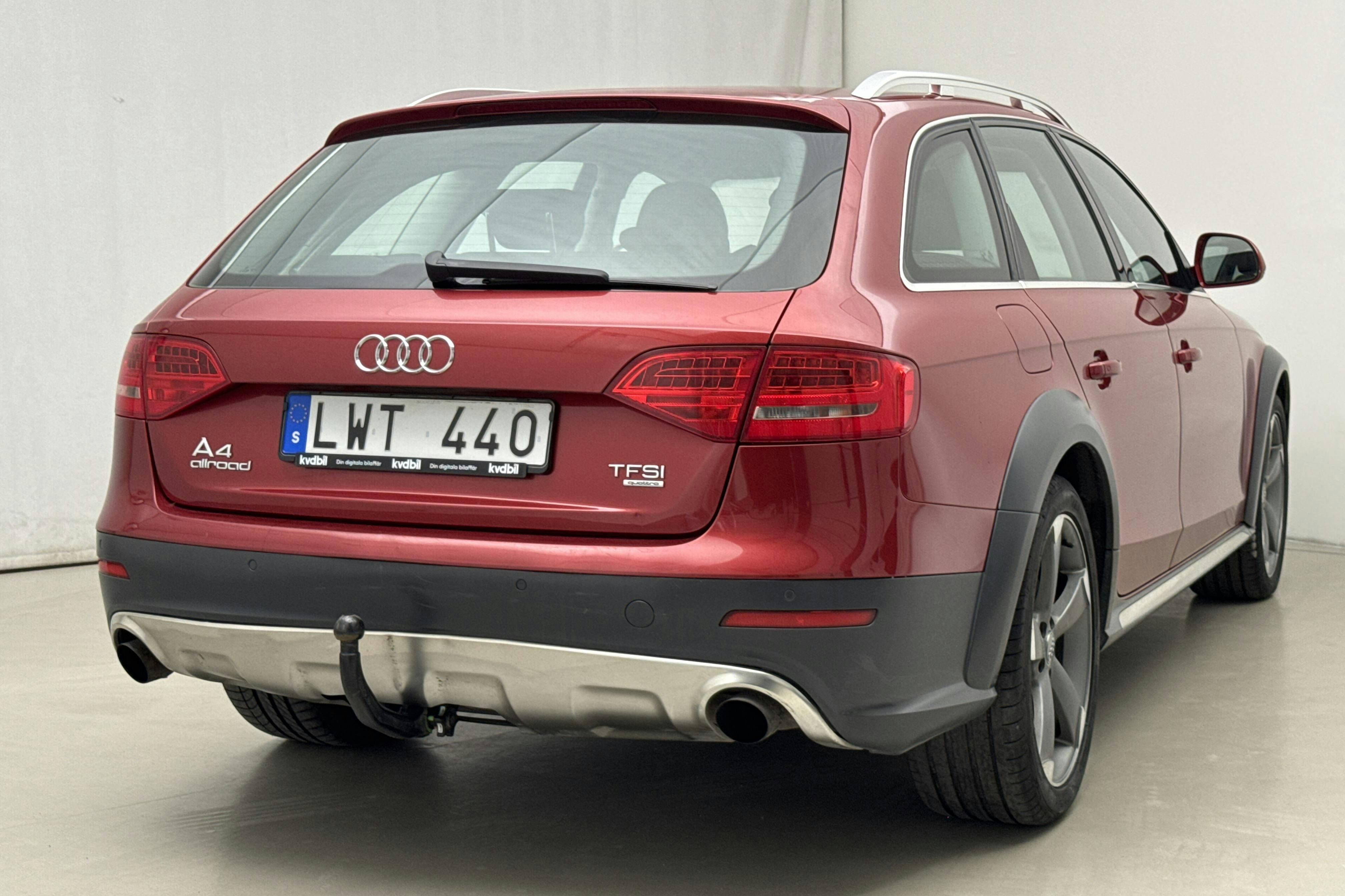 Audi A4 Allroad 2.0 TFSI Avant quattro (211hk) - 19 234 mil - Automat - röd - 2012