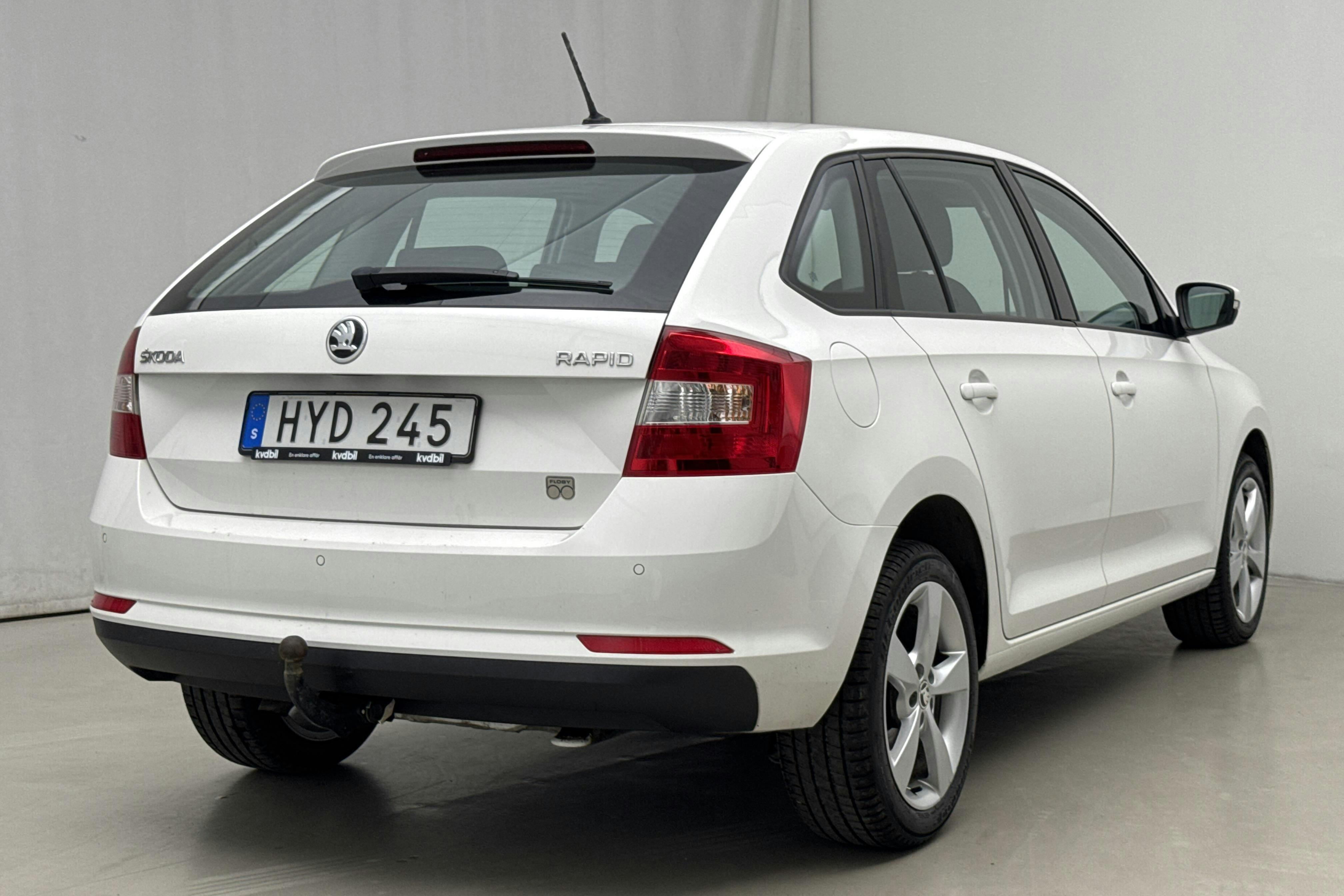 Skoda Rapid 1.4 TDI Spaceback (90hk) - 10 628 mil - Manuell - vit - 2016