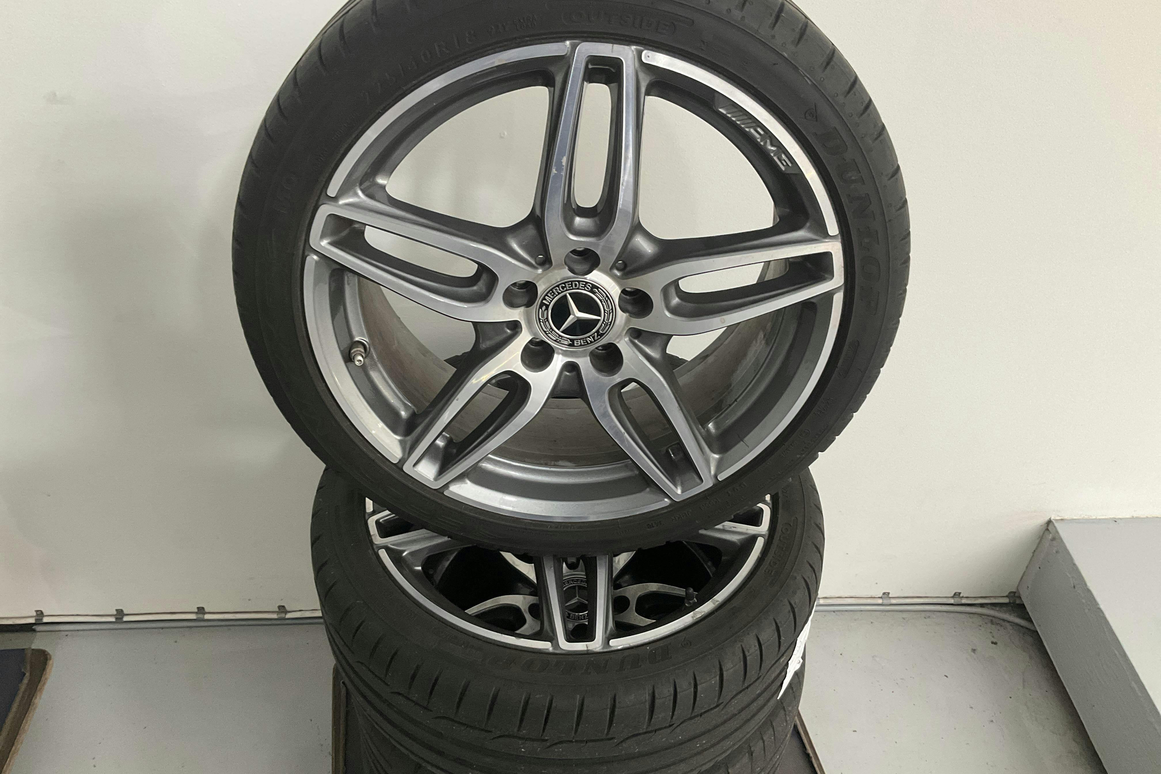 Presentationsfoto 13 av 13: Mercedes CLA 200 d 4MATIC Coupé C117 (136hk) - 5 882 mil - Automat - Dark Blue - 2019