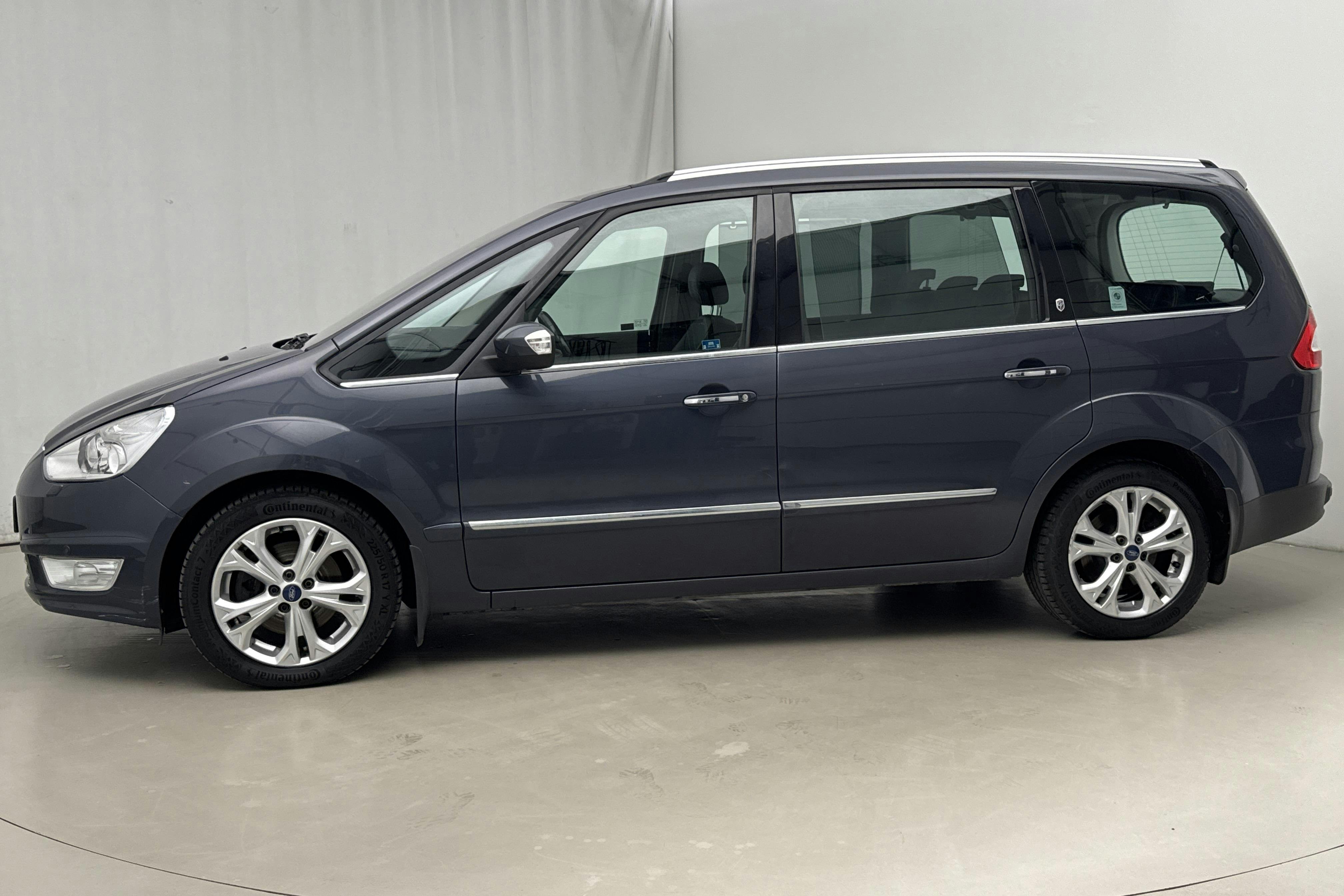 Presentationsfoto 2 av 24: Ford Galaxy 2.0 Duratorq TDCi (163hk) - 14 527 mil - Automat - grå - 2011