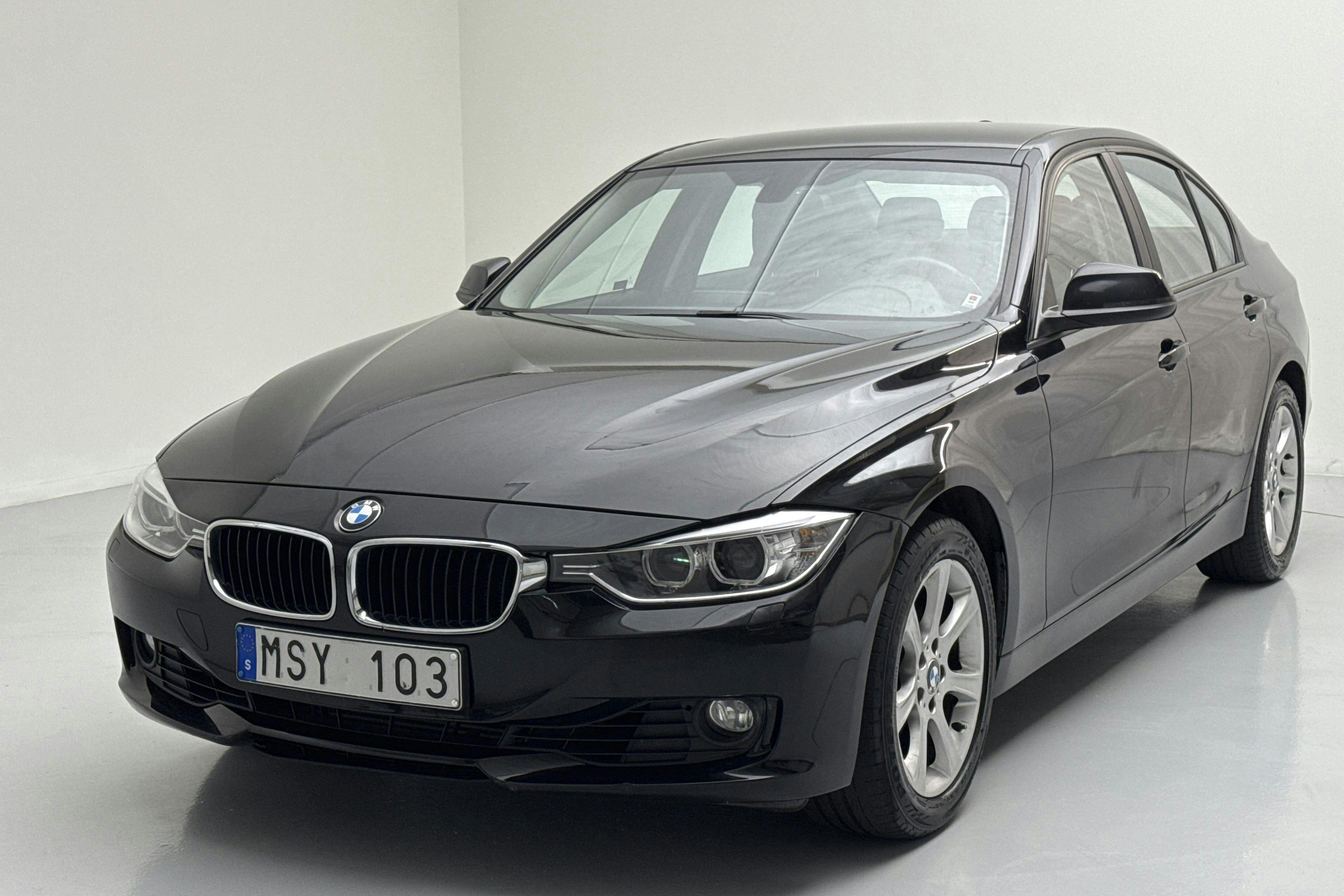 BMW 328i Sedan, F30 (245hk) - 10 211 mil - Automat - svart - 2012