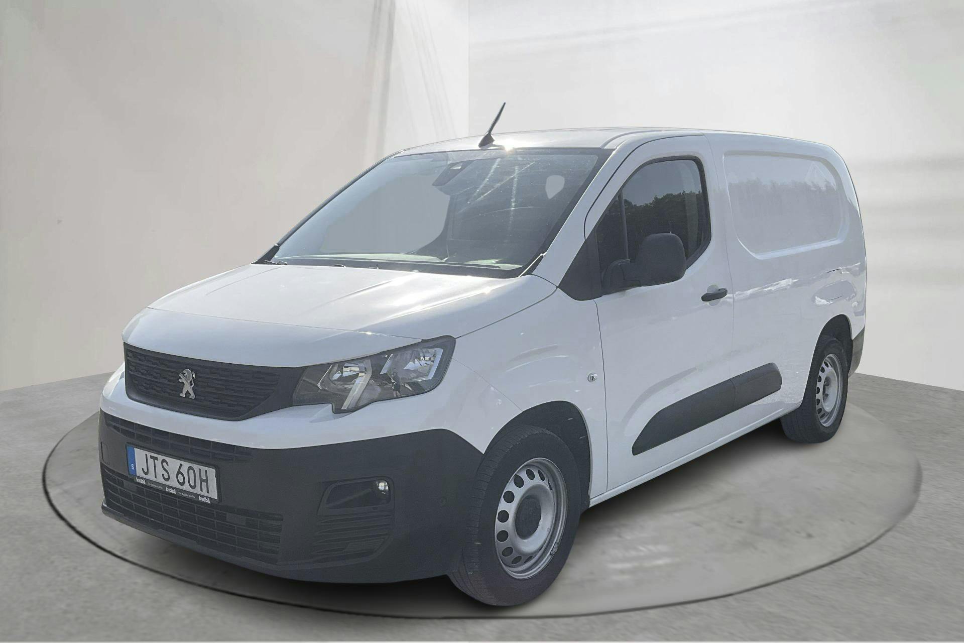 Presentationsfoto 1 av 13: Peugeot Partner 1.5 HDI Skåp (130hk) - 8 959 mil - Automat - vit - 2020