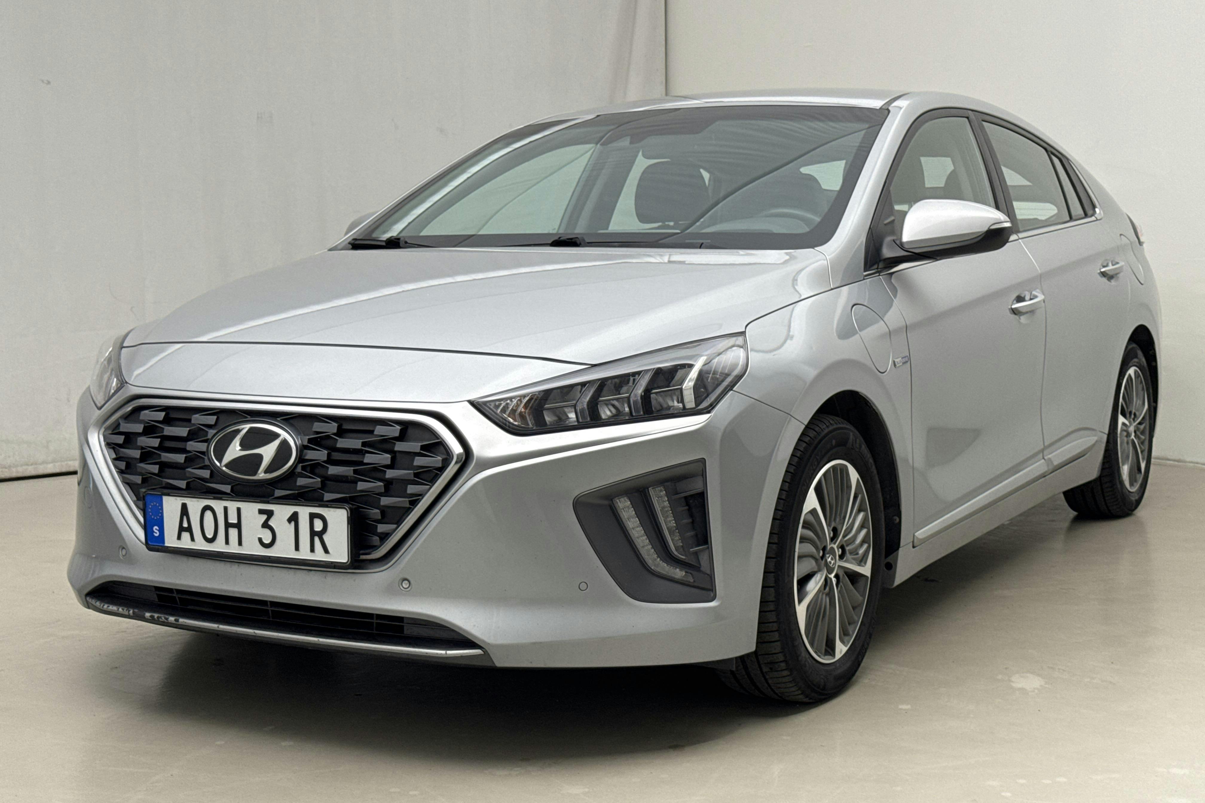 Hyundai IONIQ Plug-in (141hk) - 7 490 mil - Automat - 2020