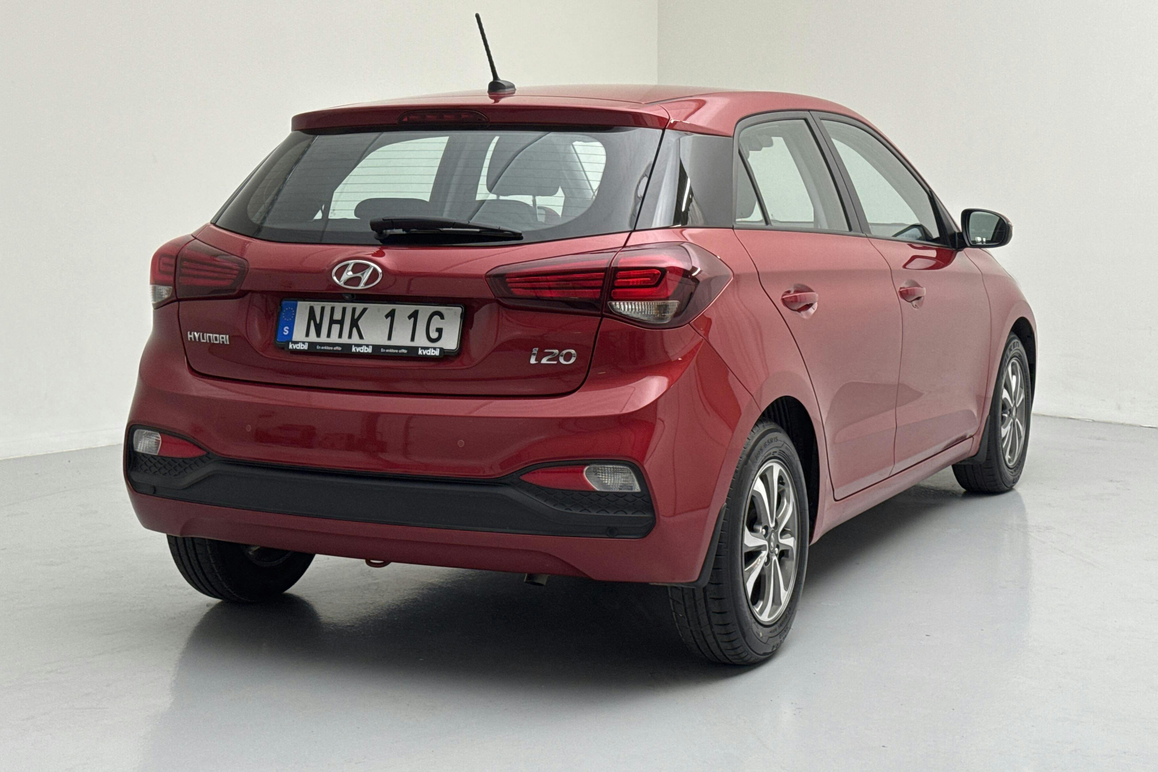 Hyundai i20 1.0 T-GDi (100hk) - 8 270 mil - Manuell - röd - 2019
