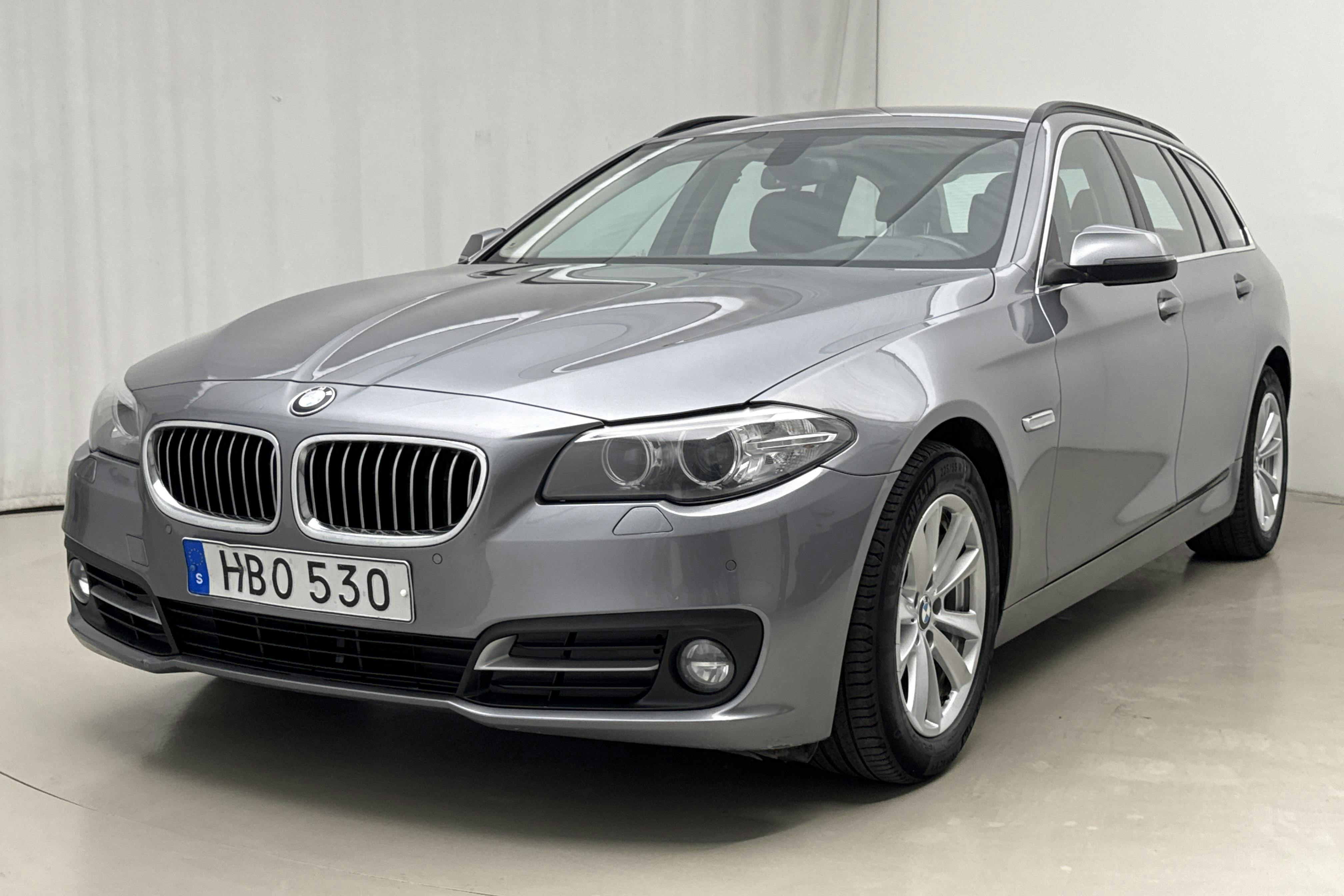 BMW 520d xDrive Touring, F11 (190hk) - 17 907 mil - Automat - grå - 2017