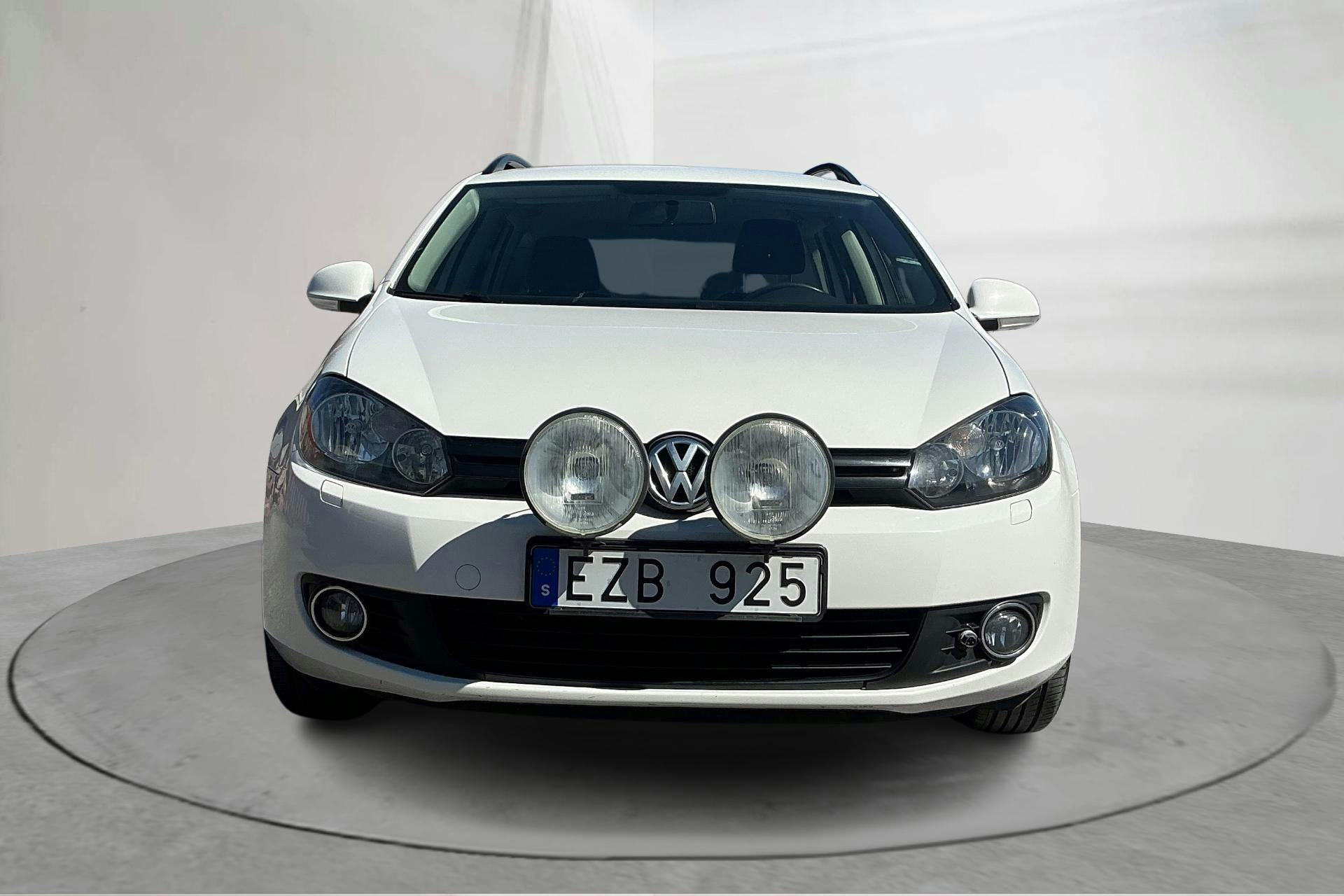 VW Golf VI 1.6 MultiFuel E85 Variant (102hk) - 11 255 mil - Manuell - vit - 2011