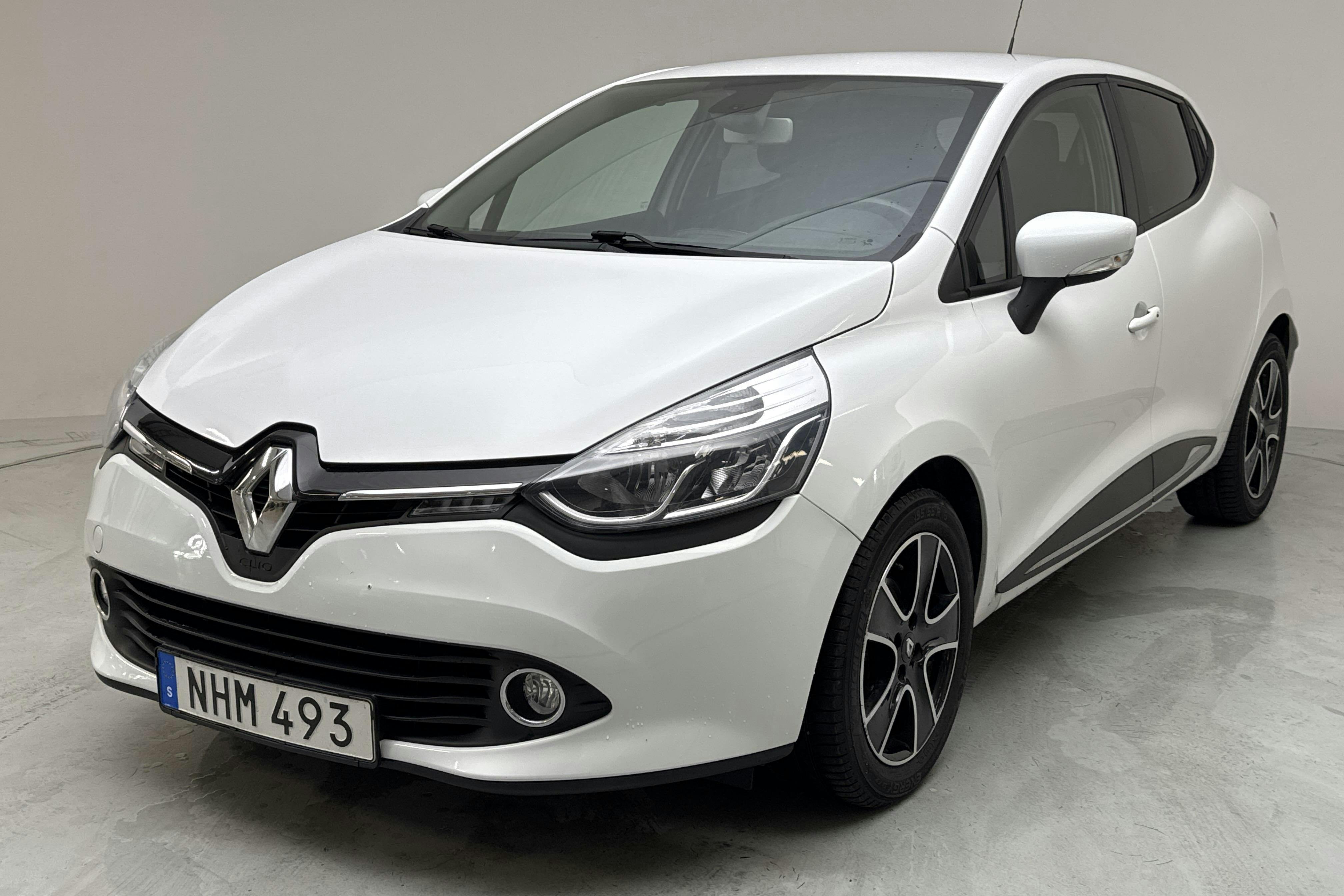 Renault Clio IV 0.9 TCe 90 5dr (90hk) - 84 570 km - Manual - white - 2016