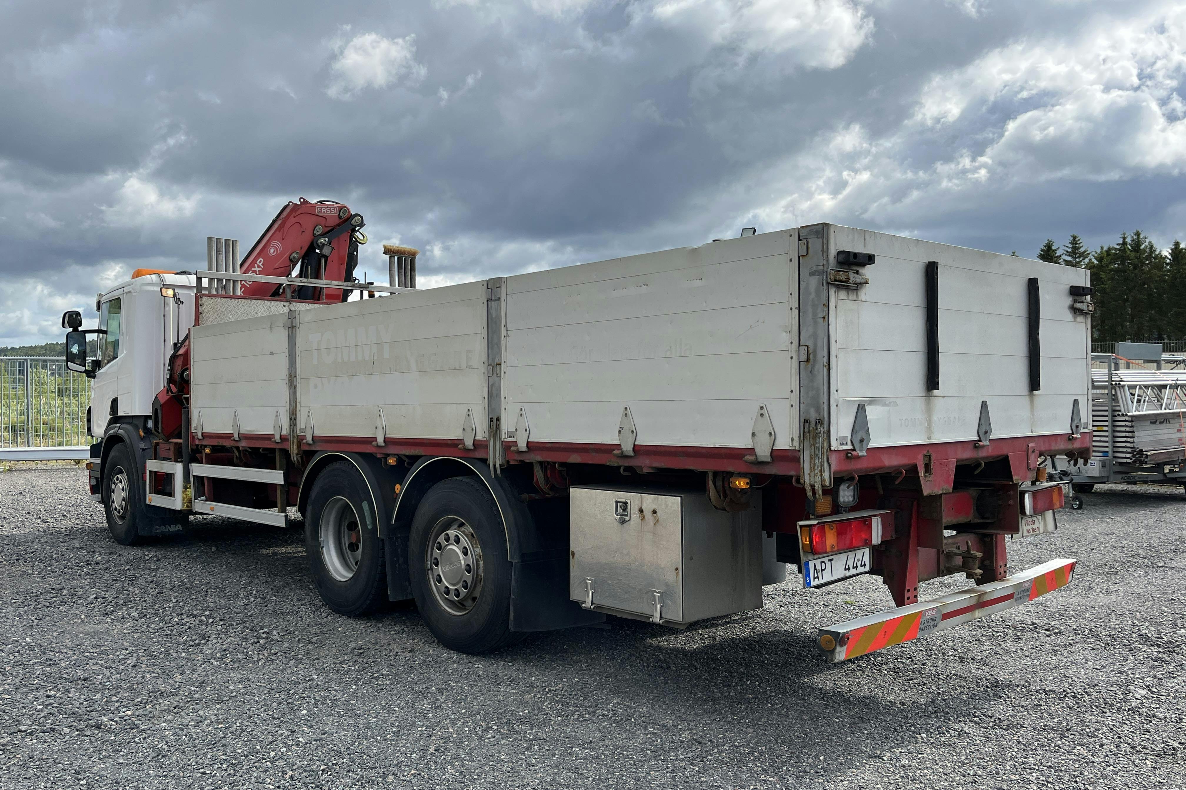 Scania P270 - 459 399 km - Automat - vit - 2008