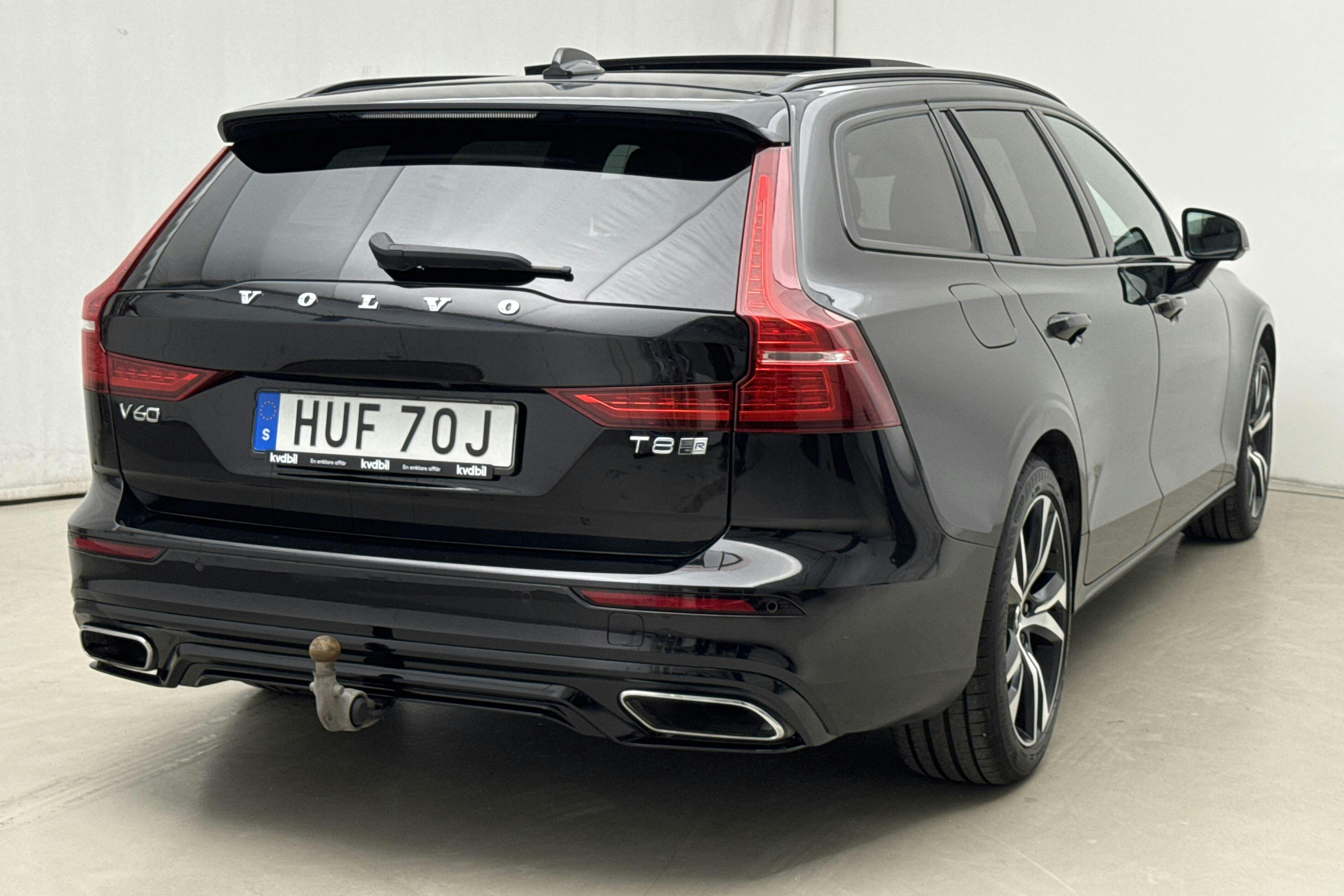 Volvo V60 T8 AWD Twin Engine (390hk) - 18 034 mil - Automat - svart - 2020