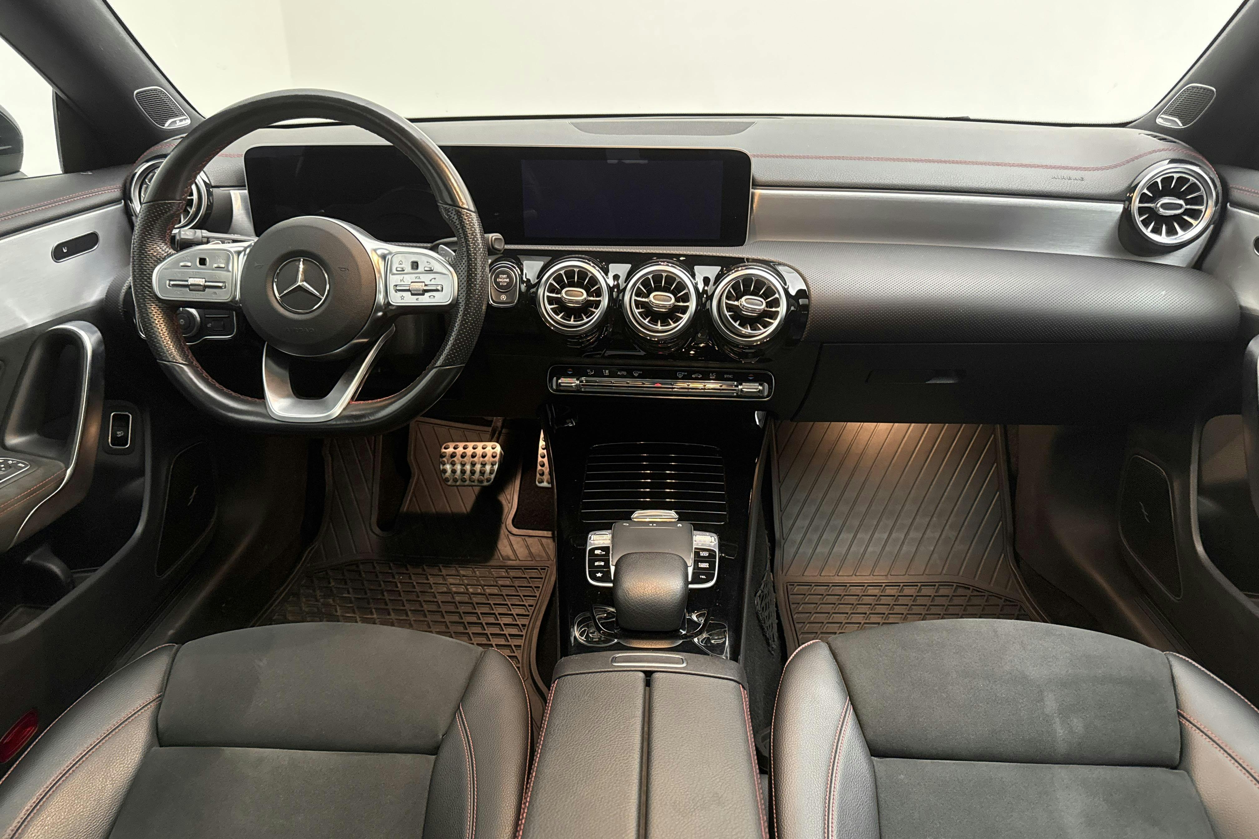 Mercedes CLA 220 d Shooting Brake X118 (190hk) - 13 755 mil - Automat - svart - 2020