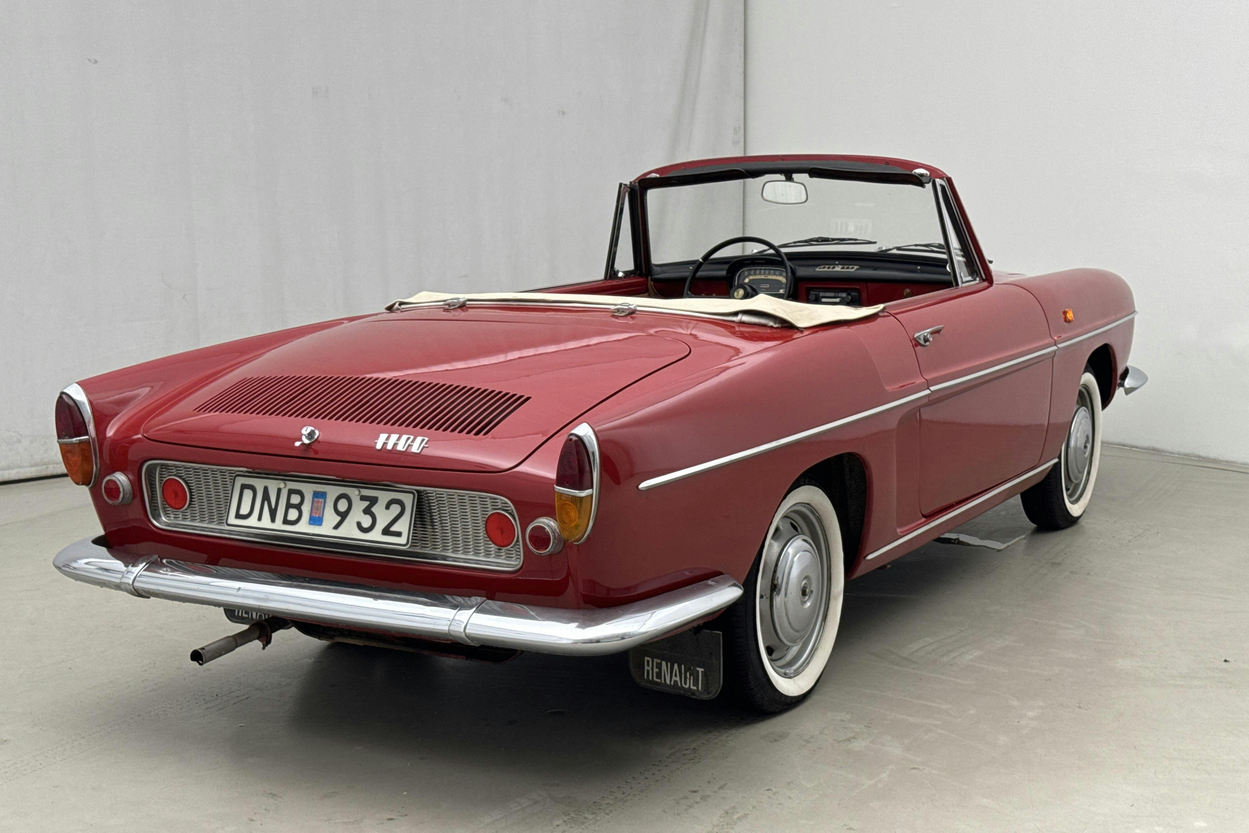 Renault Caravelle Cabriolet 1.0 (44hk) - 5 238 mil - Manuell - röd - 1964