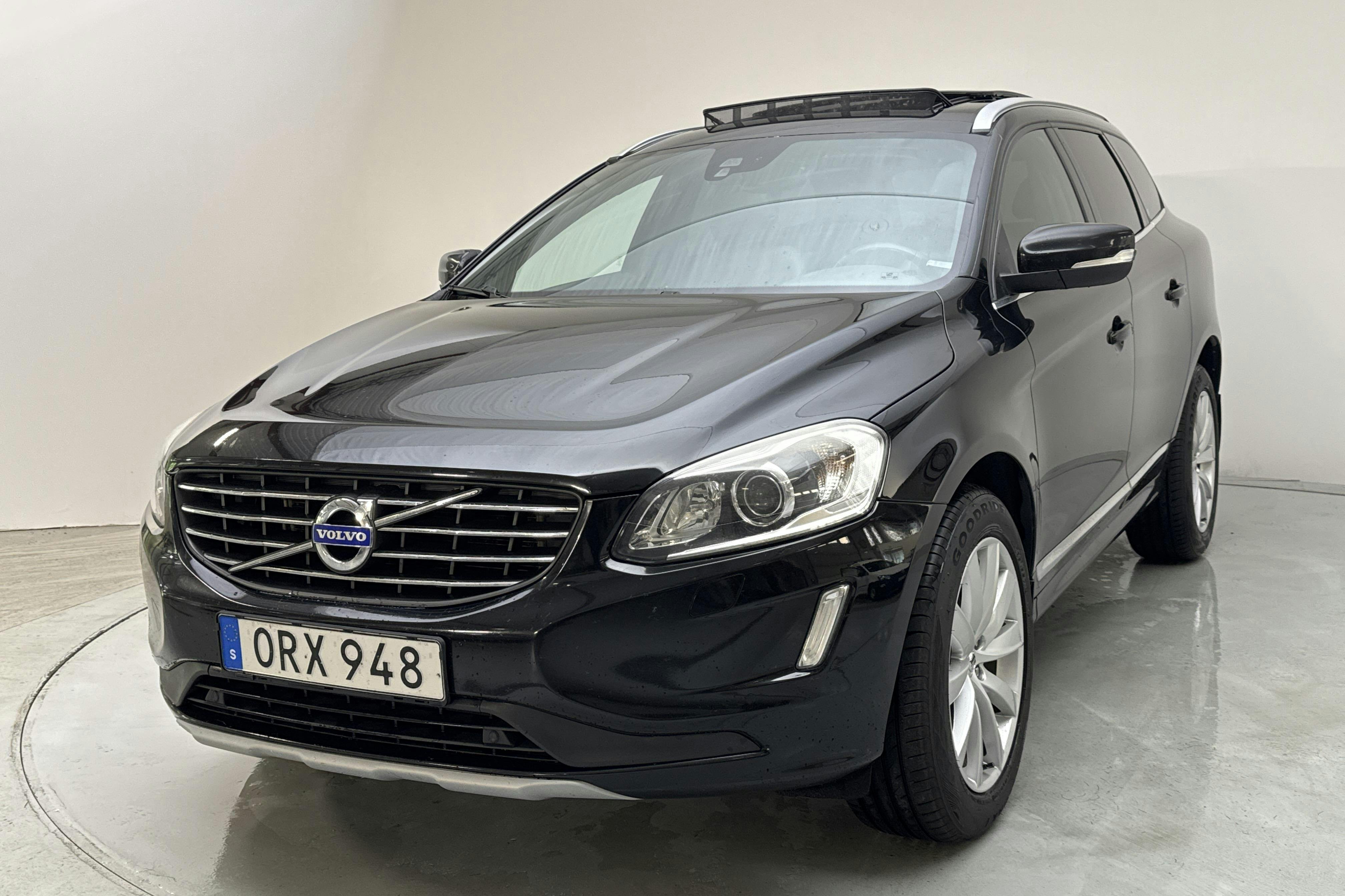 Volvo XC60 D4 2WD (190hk) - 191 970 km - Manual - black - 2016