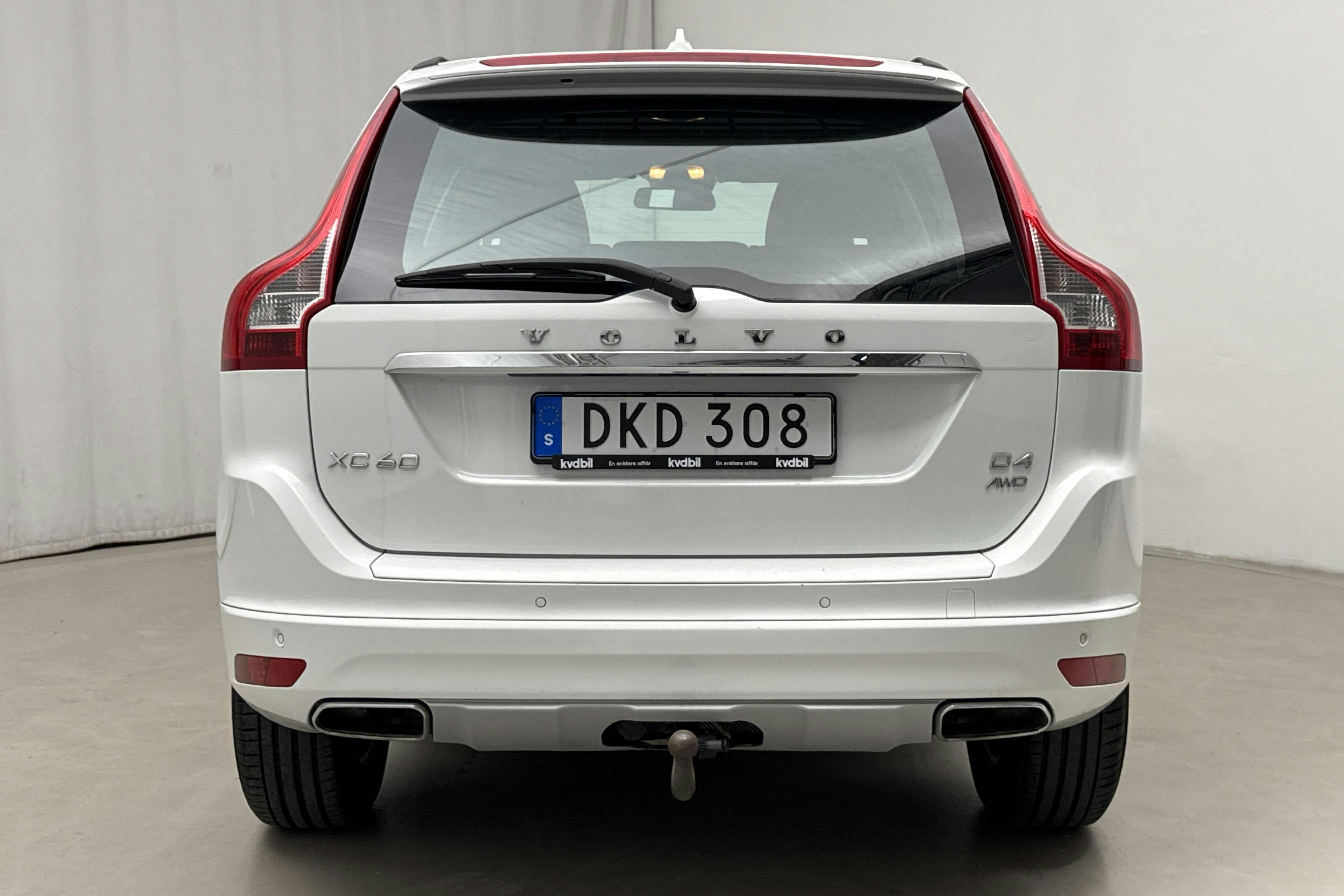 Volvo XC60 D4 AWD (190hk) - 13 220 mil - Automat - vit - 2016
