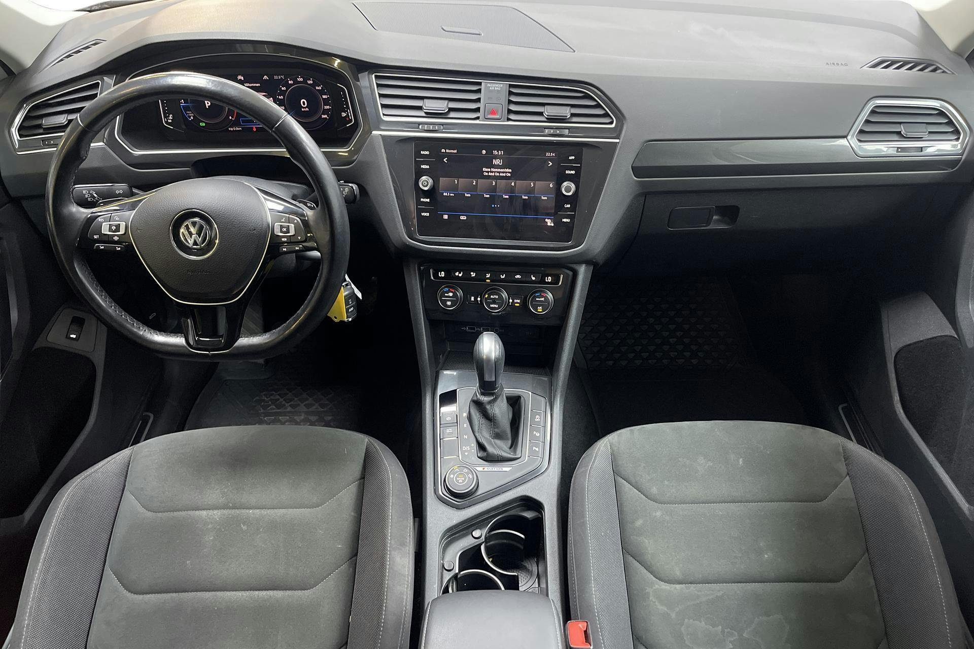 VW Tiguan 2.0 TDI 4MOTION (190hk) - 12 090 mil - Automat - vit - 2020