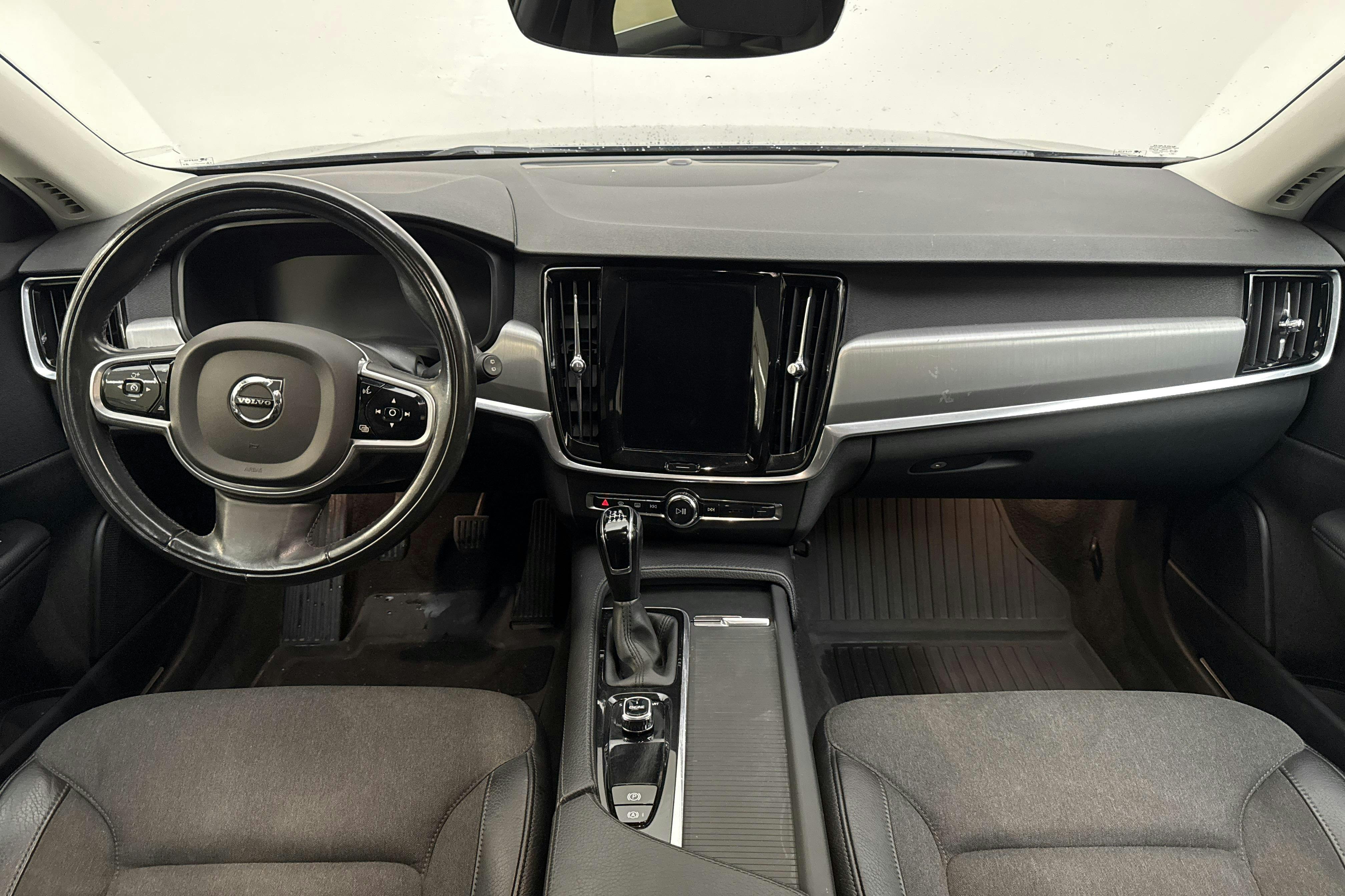 Volvo V90 D4 (190hk) - 14 338 mil - Manuell - grå - 2017