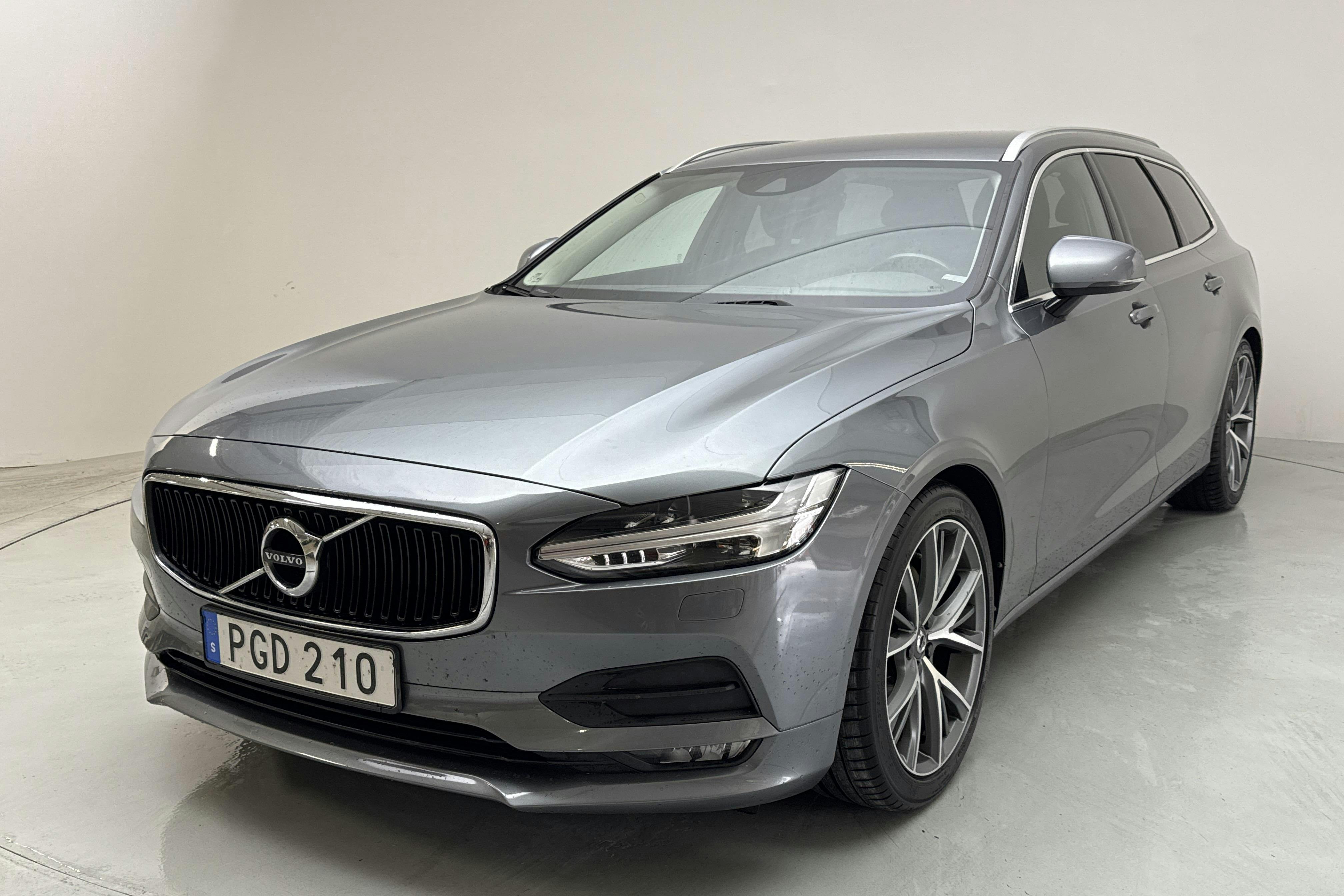 Volvo V90 D4 (190hk) - 14 338 mil - Manuell - grå - 2017