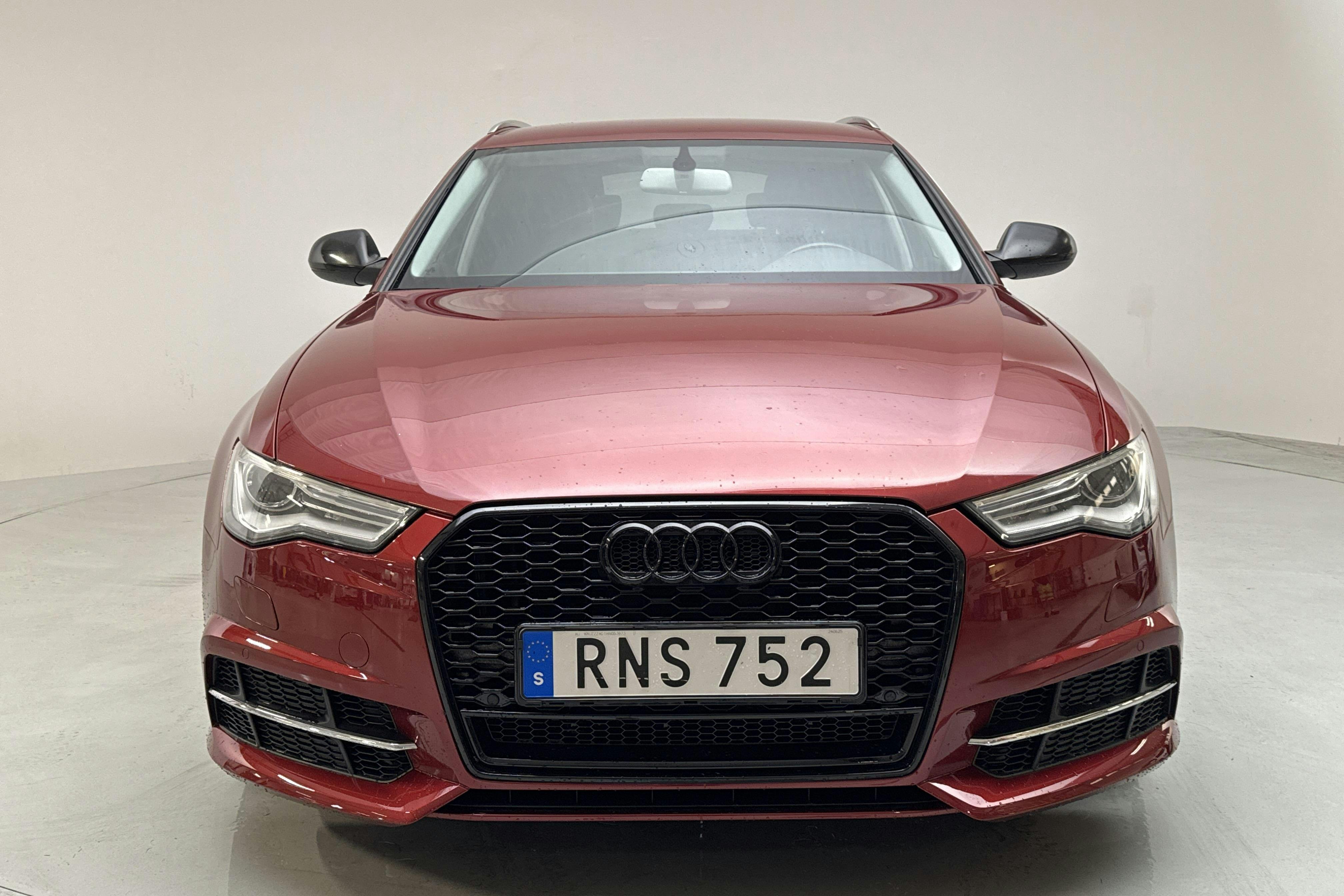 Audi A6 2.0 TDI Avant (190hk) - 17 477 mil - Manuell - röd - 2017